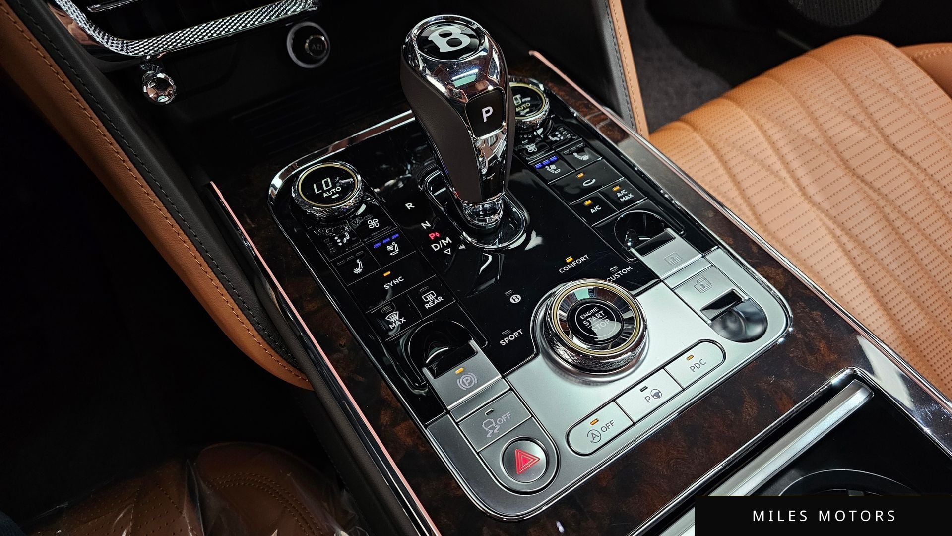Bentley Flying Spur 2022 — миниатюра 12