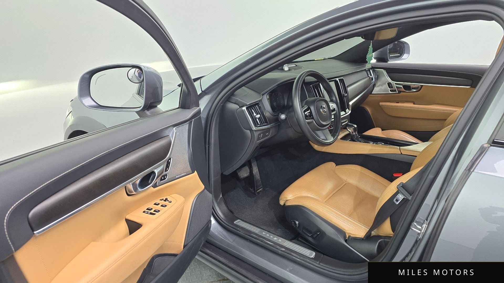 Volvo V90 2019 — миниатюра 10