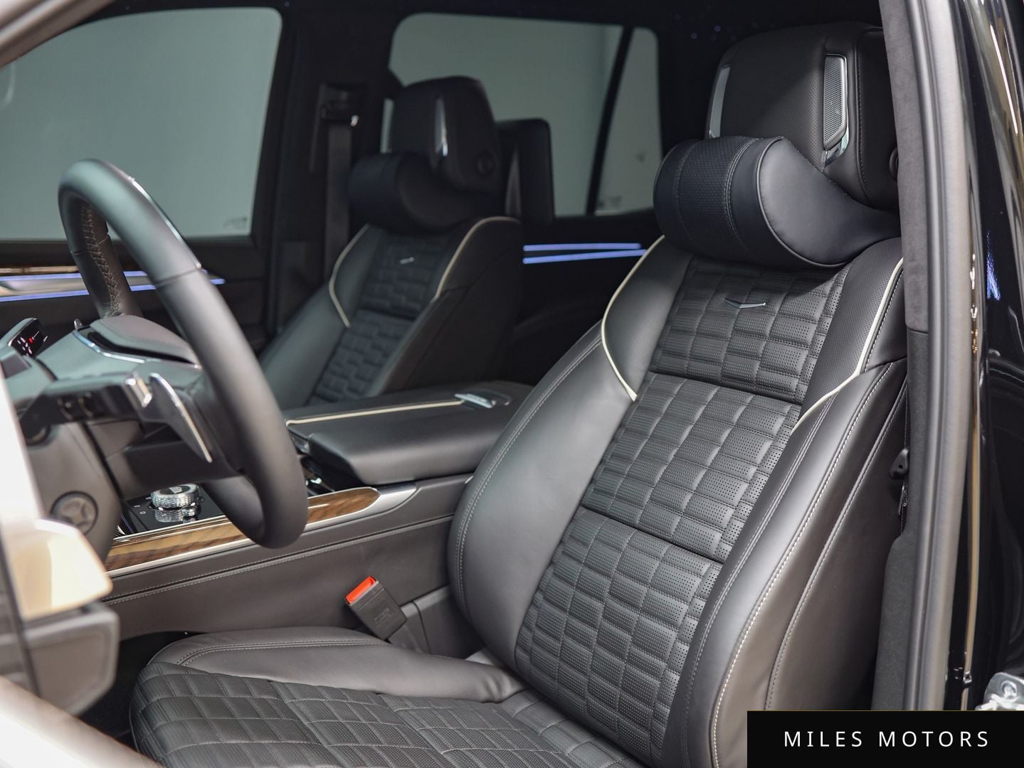 Cadillac Escalade 2025 — миниатюра 9