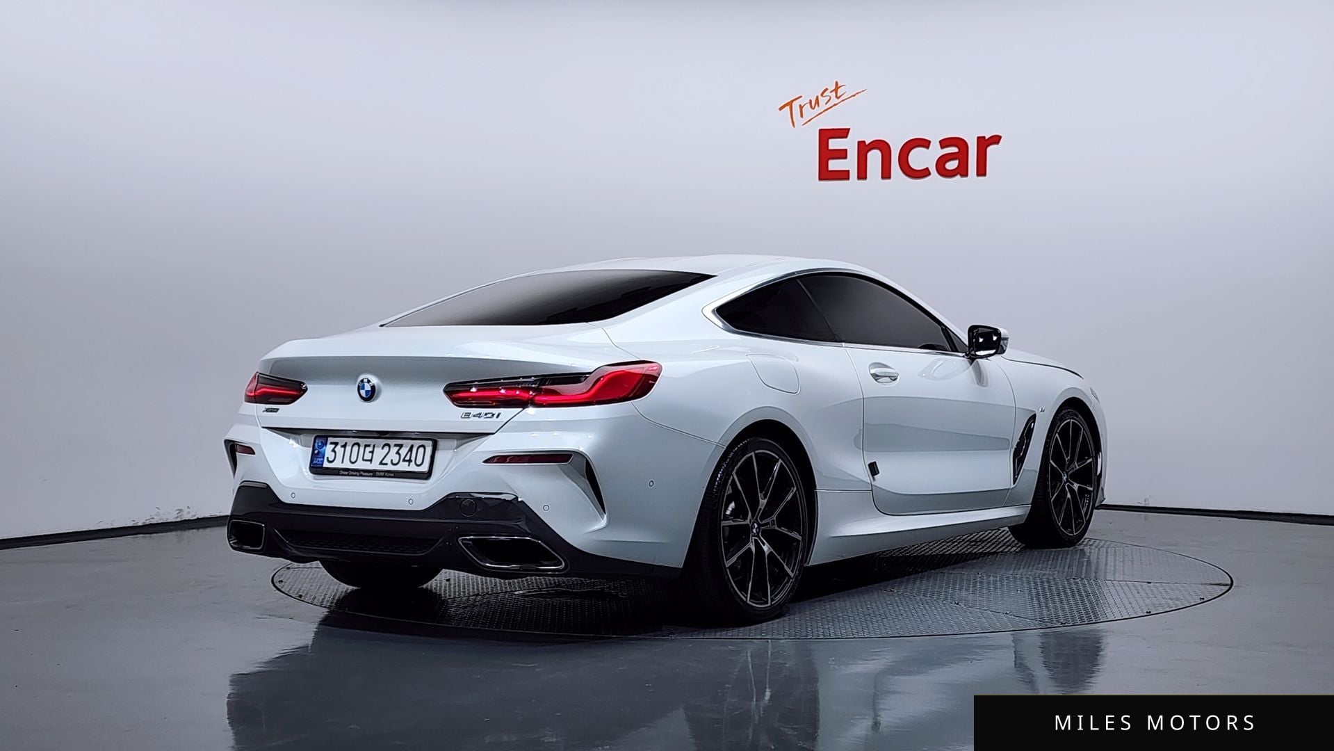 BMW 8 Series (G15) 2022 — миниатюра 2