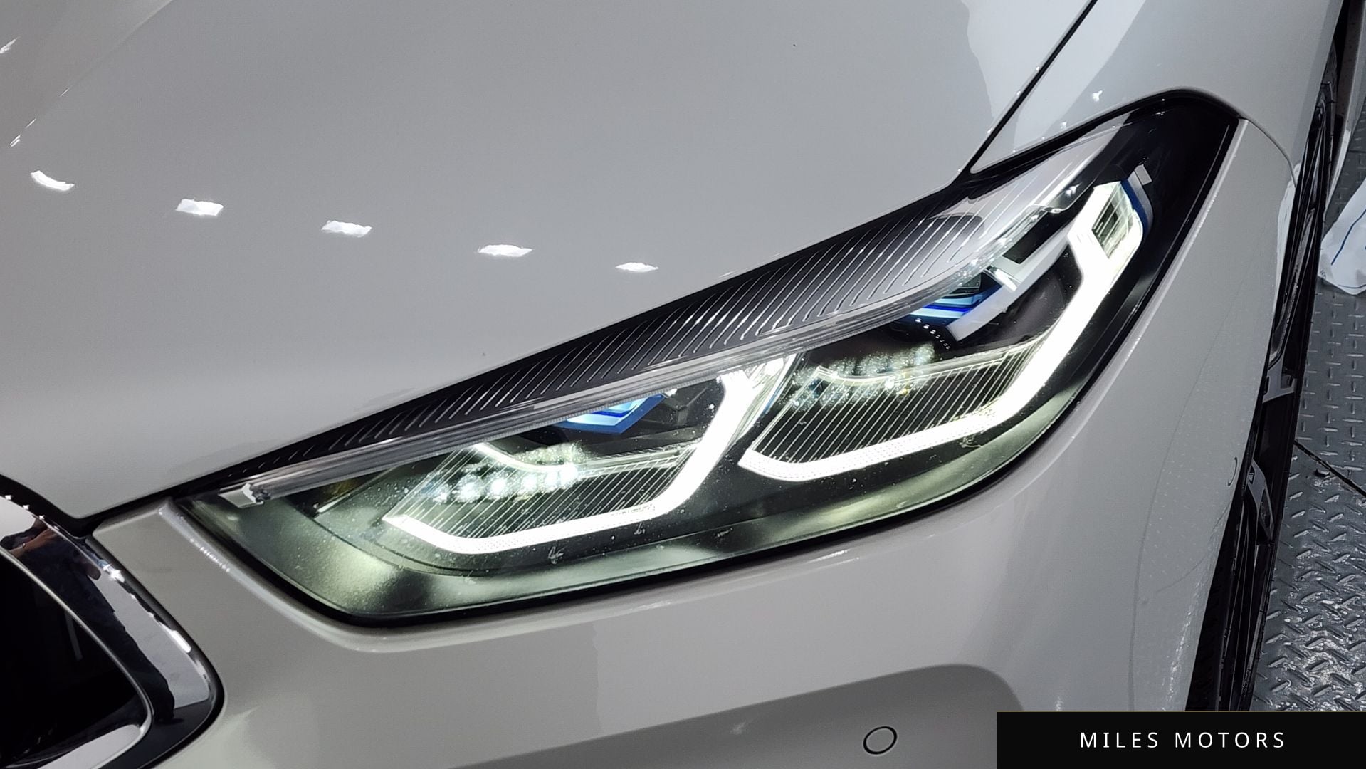 BMW 8 Series (G15) 2022 — миниатюра 8