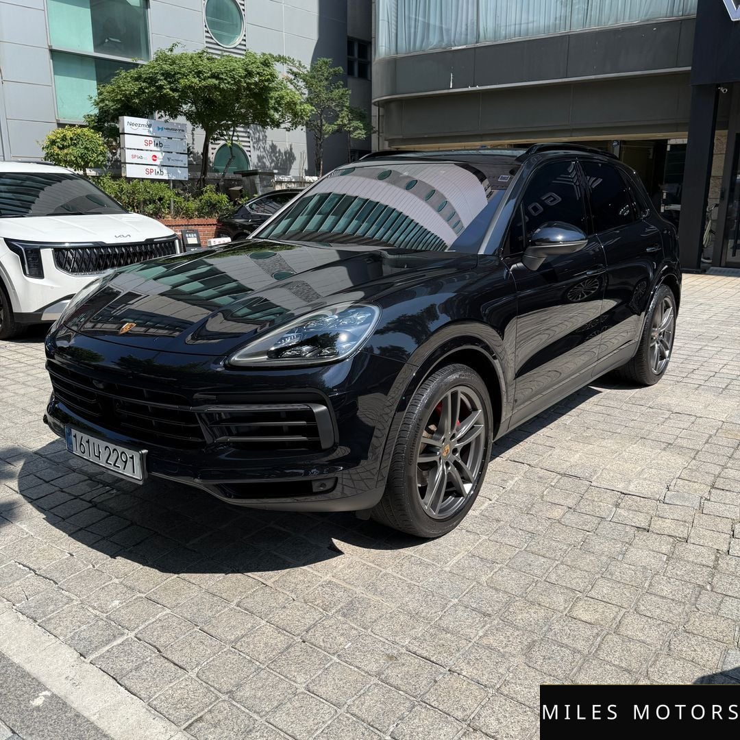 Porsche Cayenne 2022 — миниатюра 3