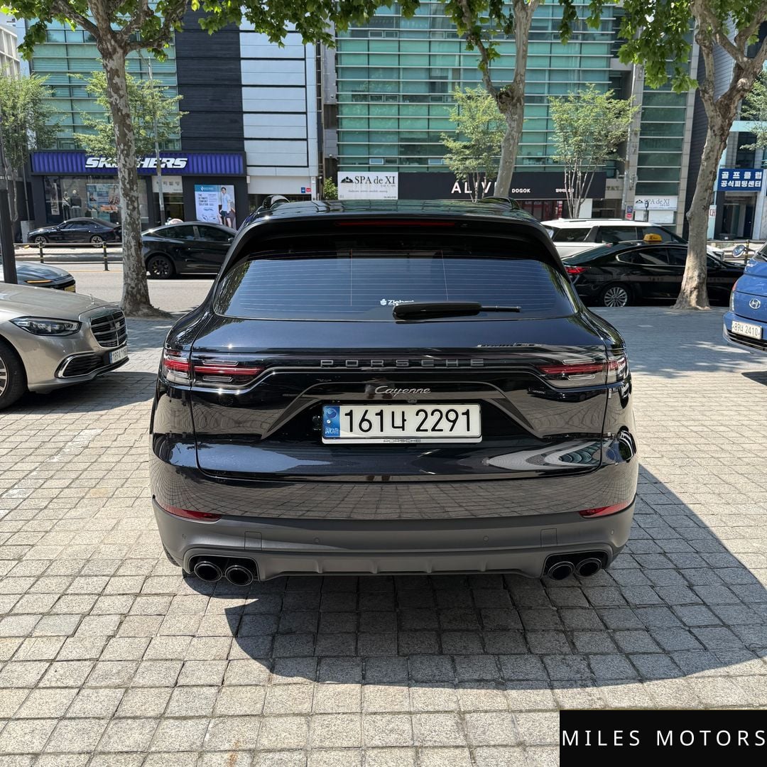 Porsche Cayenne 2022 — миниатюра 4