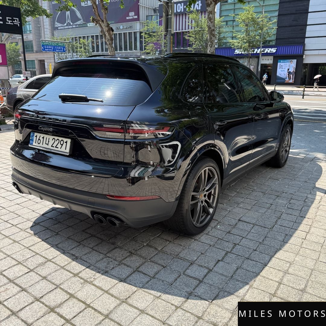 Porsche Cayenne 2022 — миниатюра 7