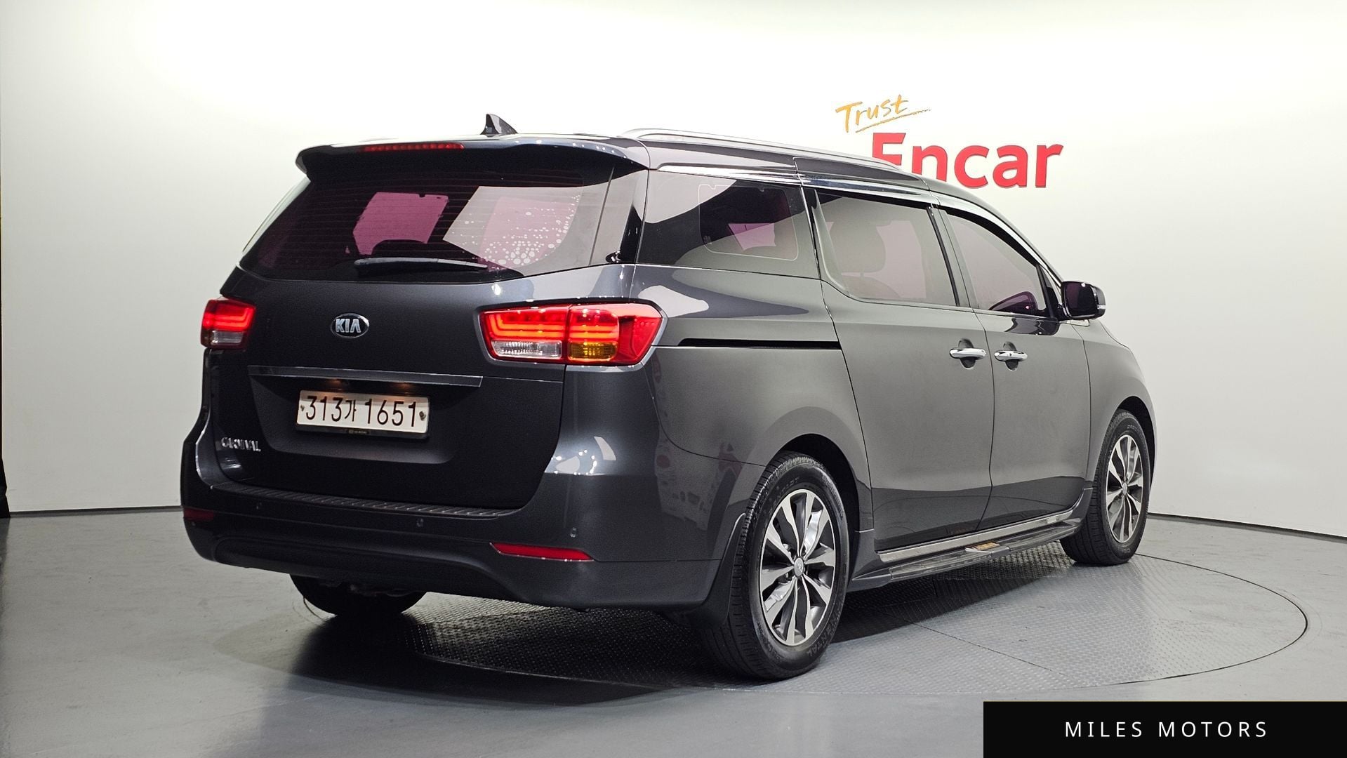 Kia Canival 2018 — миниатюра 2