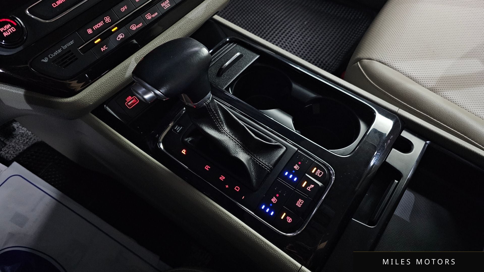 Kia Canival 2018 — миниатюра 9