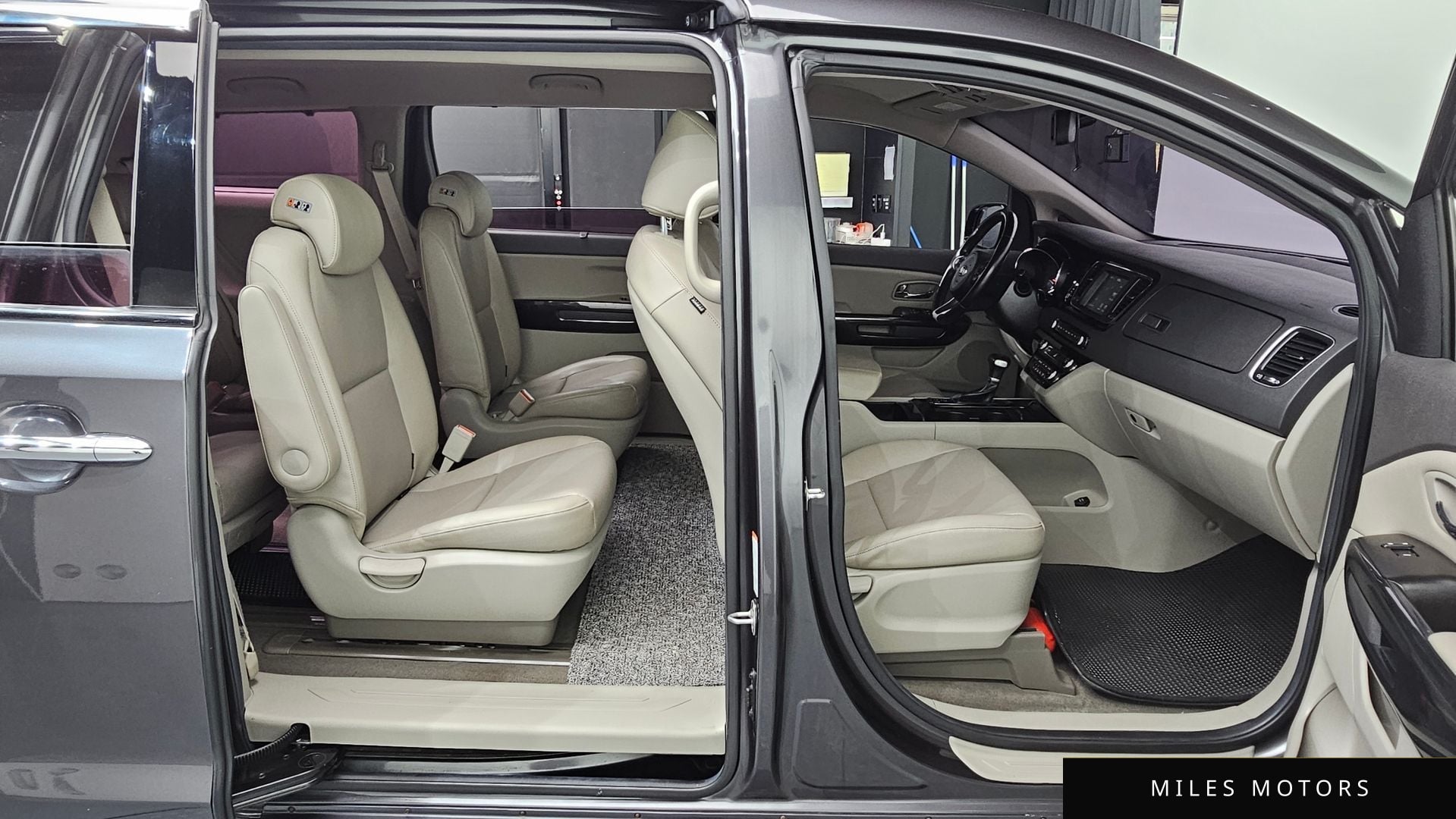 Kia Canival 2018 — миниатюра 11