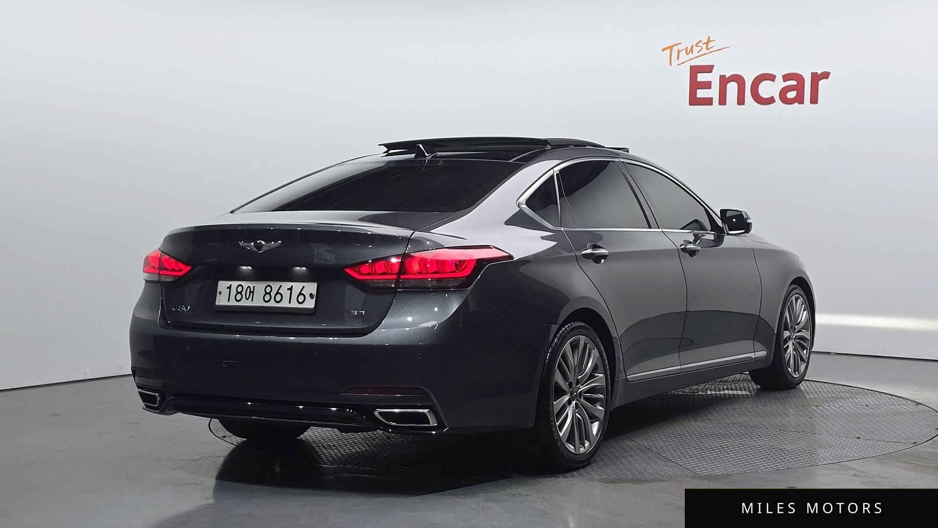 Genesis G80 2019 — фото 1 из 12