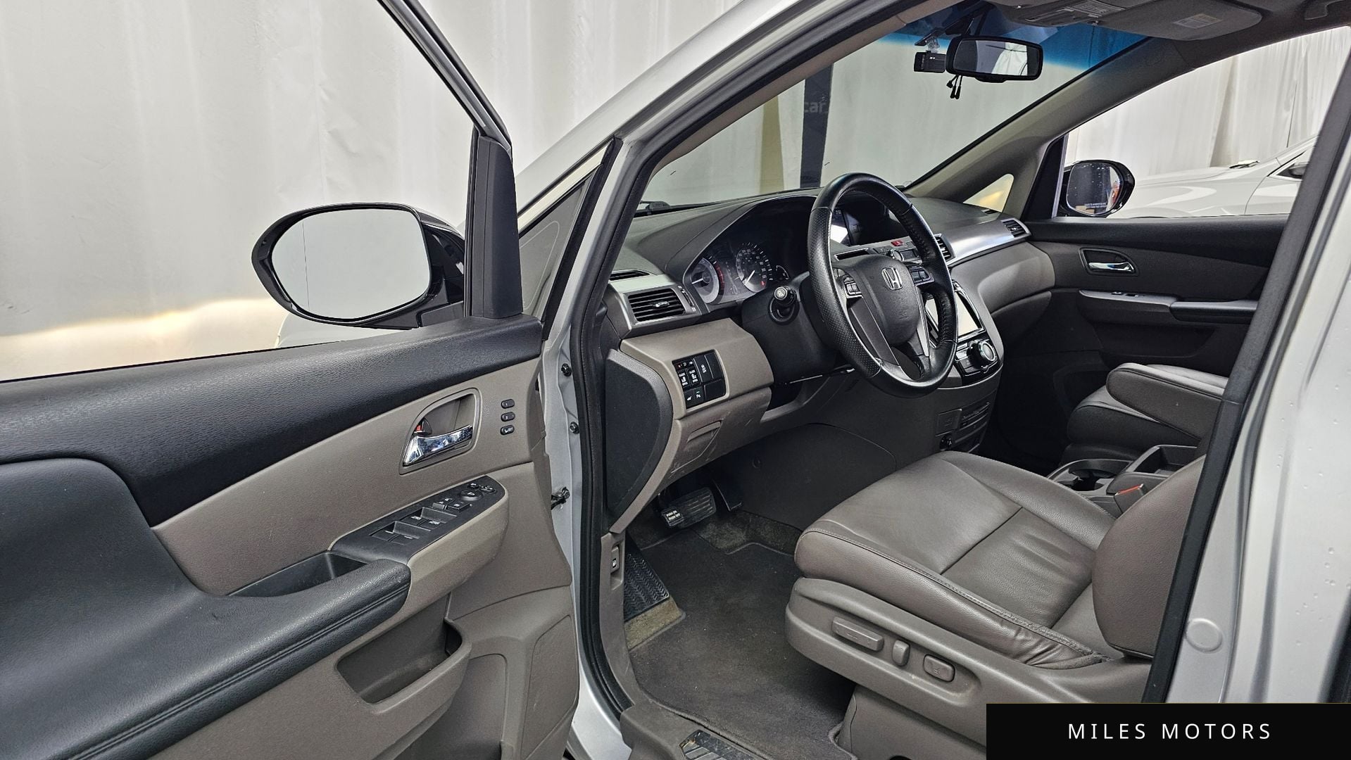 Honda Odyssey 2015 — миниатюра 10