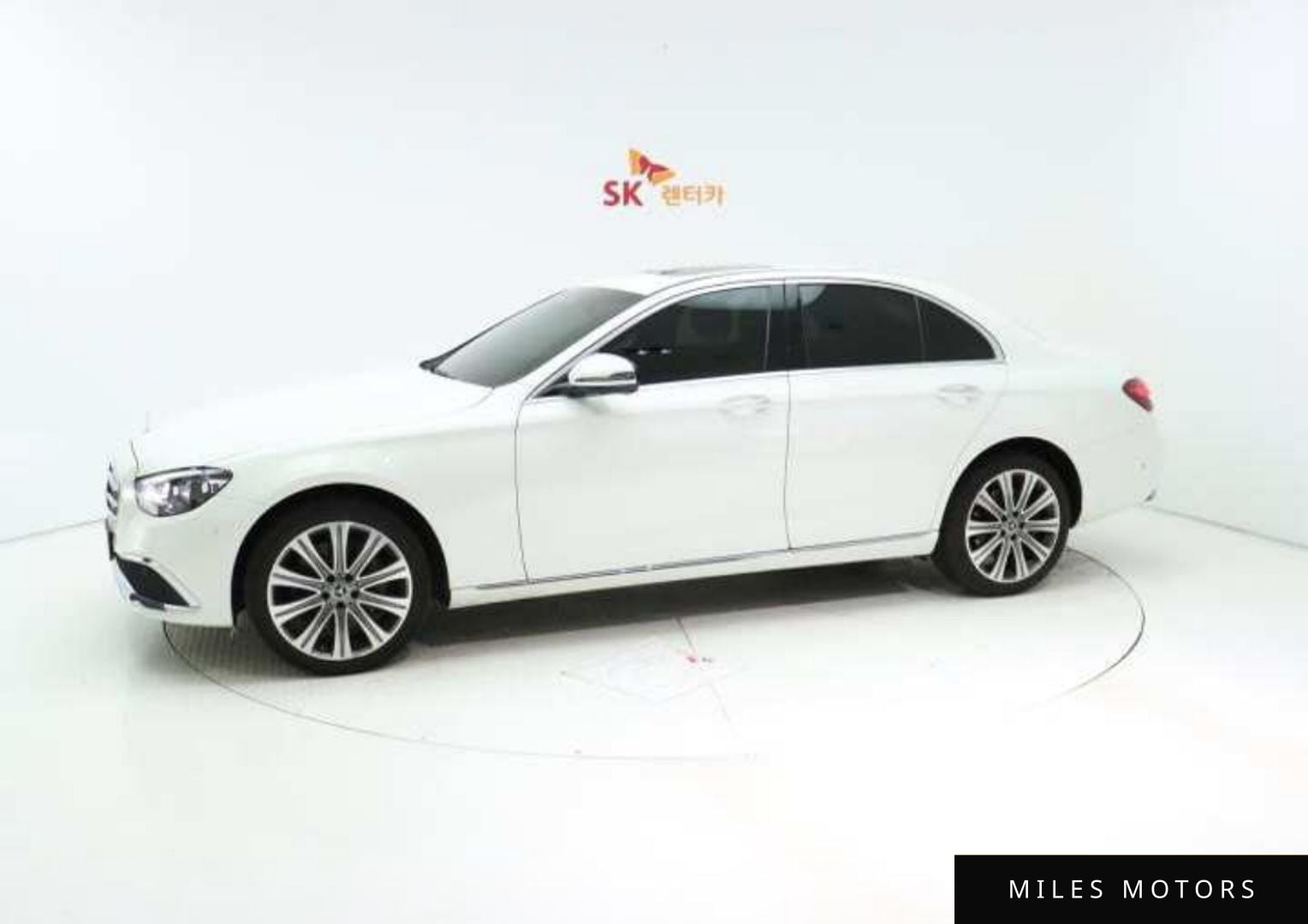 Mercedes-Benz E-Class W213 2023 — миниатюра 2