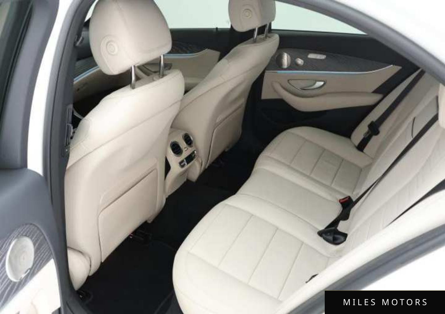 Mercedes-Benz E-Class W213 2023 — миниатюра 6