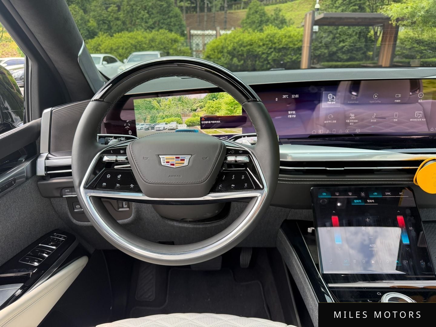 Cadillac Escalade 2025 — миниатюра 11