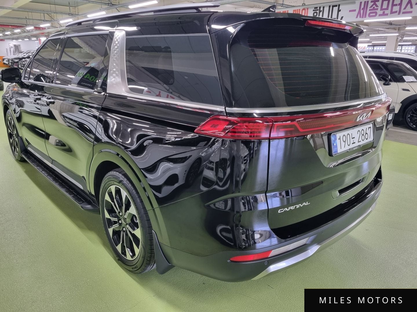 Kia Carnival 2023 — миниатюра 2