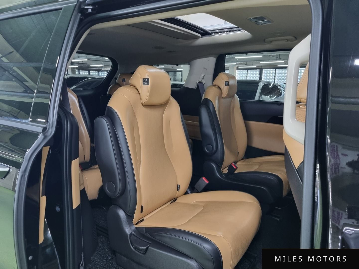 Kia Carnival 2023 — миниатюра 11