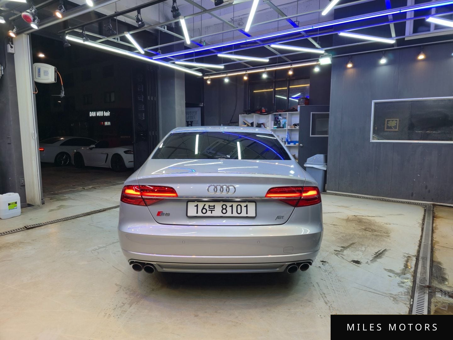 Audi S8 2015 — миниатюра 2
