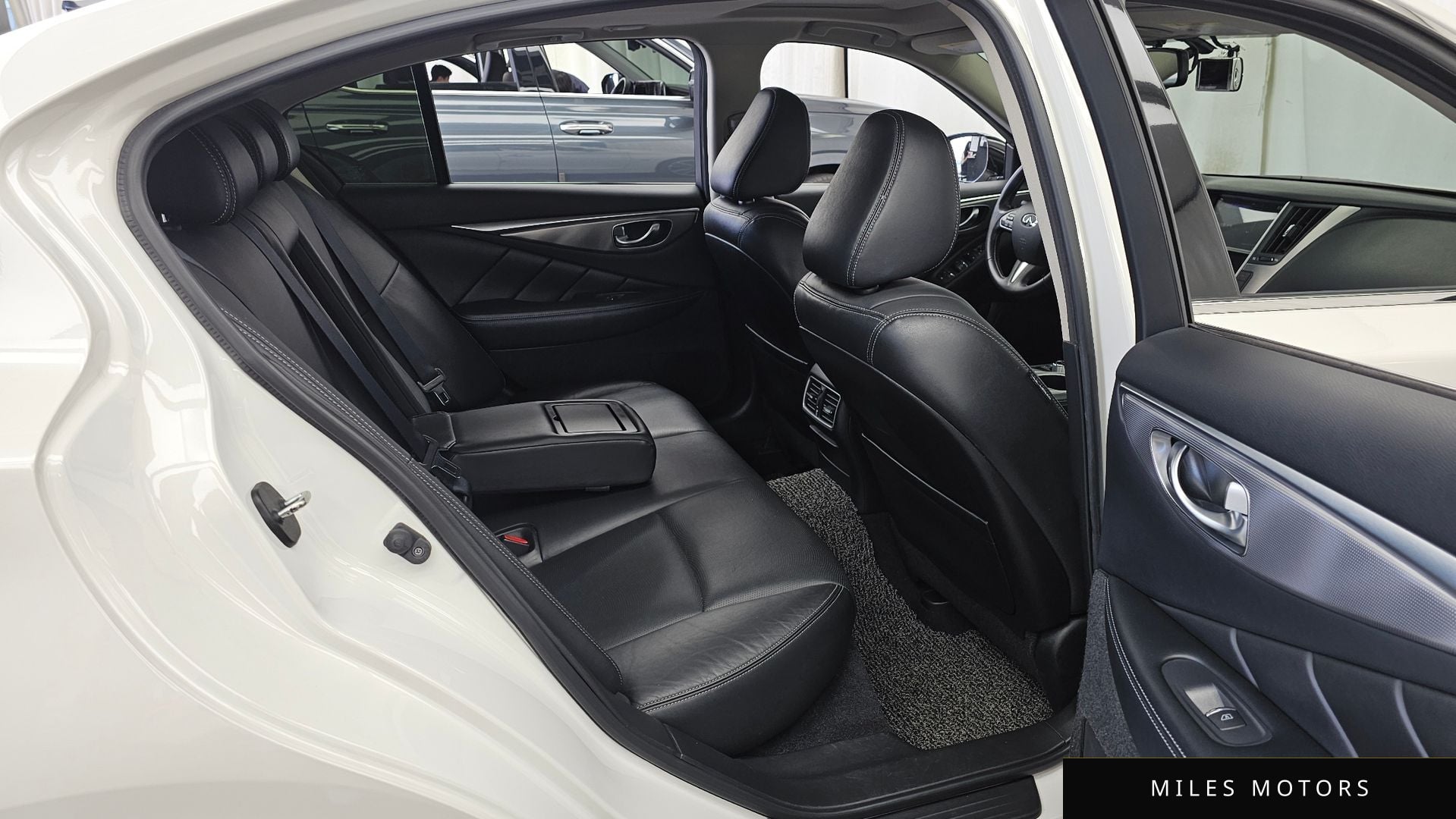 Infiniti Q50 2016 — миниатюра 12