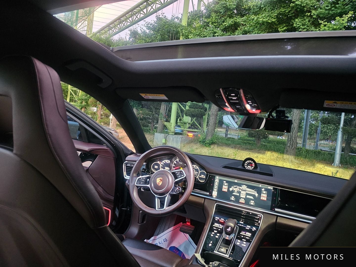 Porsche Panamera 2018 — миниатюра 11