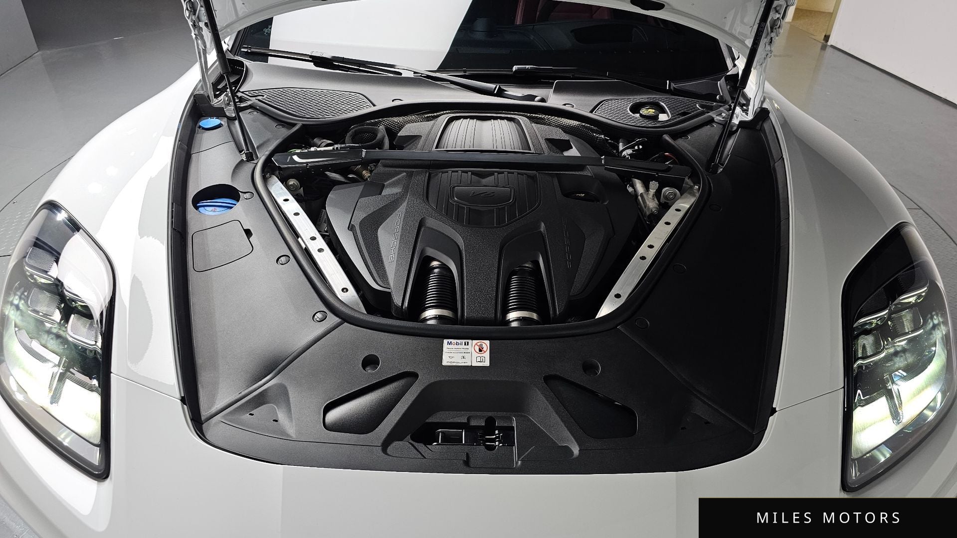 Porsche Panamera 2024 — миниатюра 5