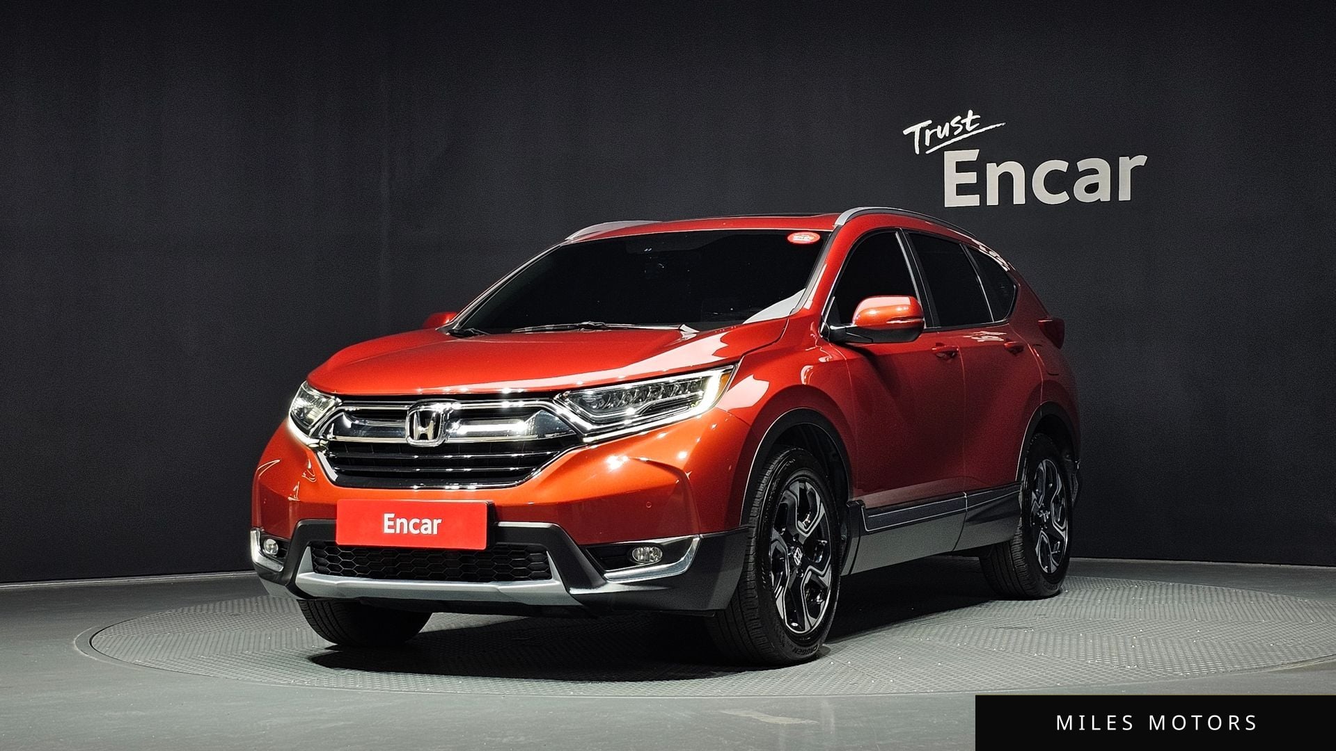 Honda CR-V 2017 — фото 1 из 12