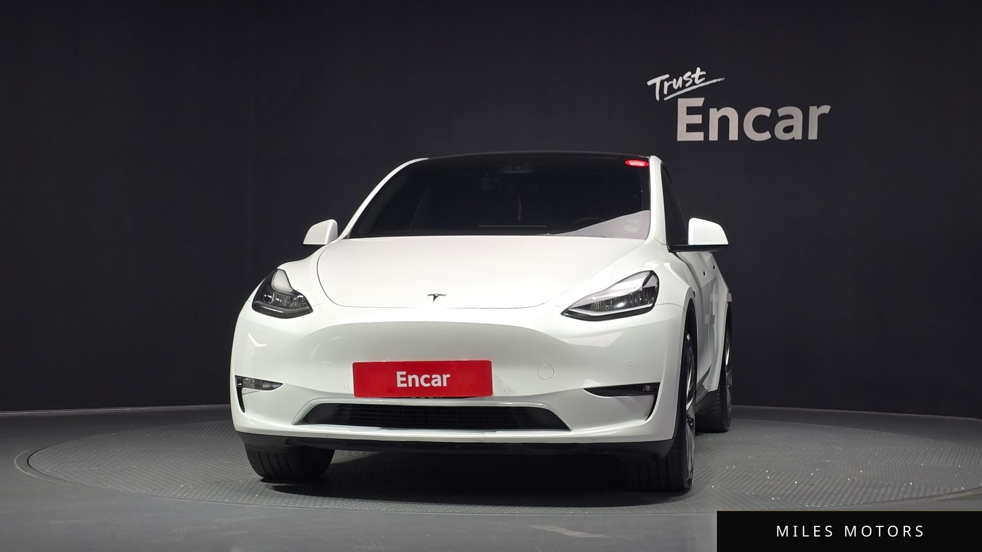 Tesla Model Y 2021 — миниатюра 3