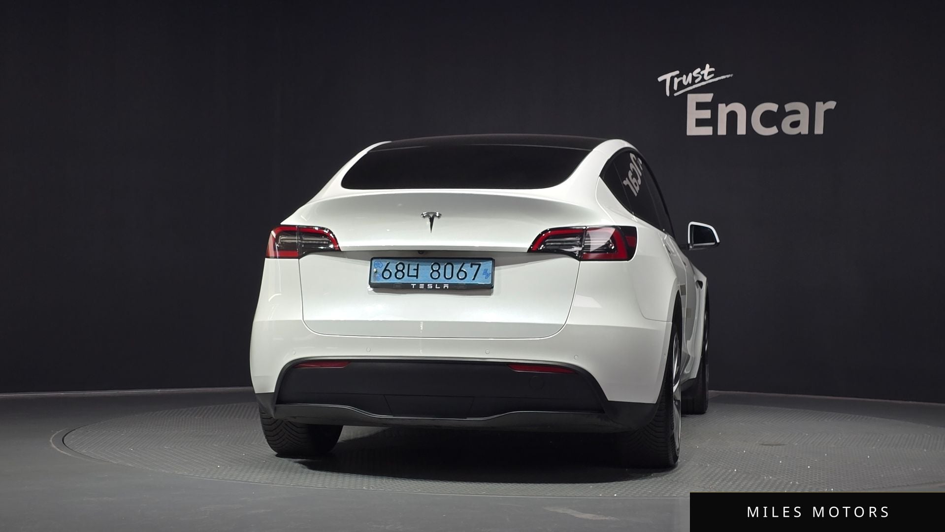 Tesla Model Y 2021 — миниатюра 4