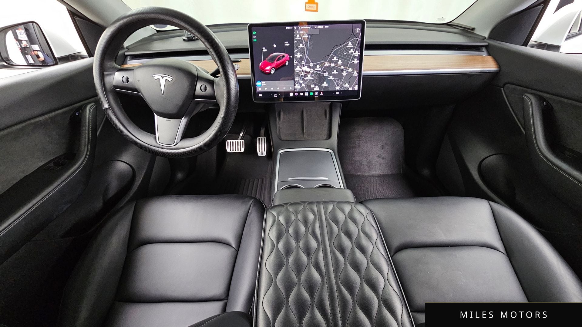 Tesla Model Y 2021 — миниатюра 10