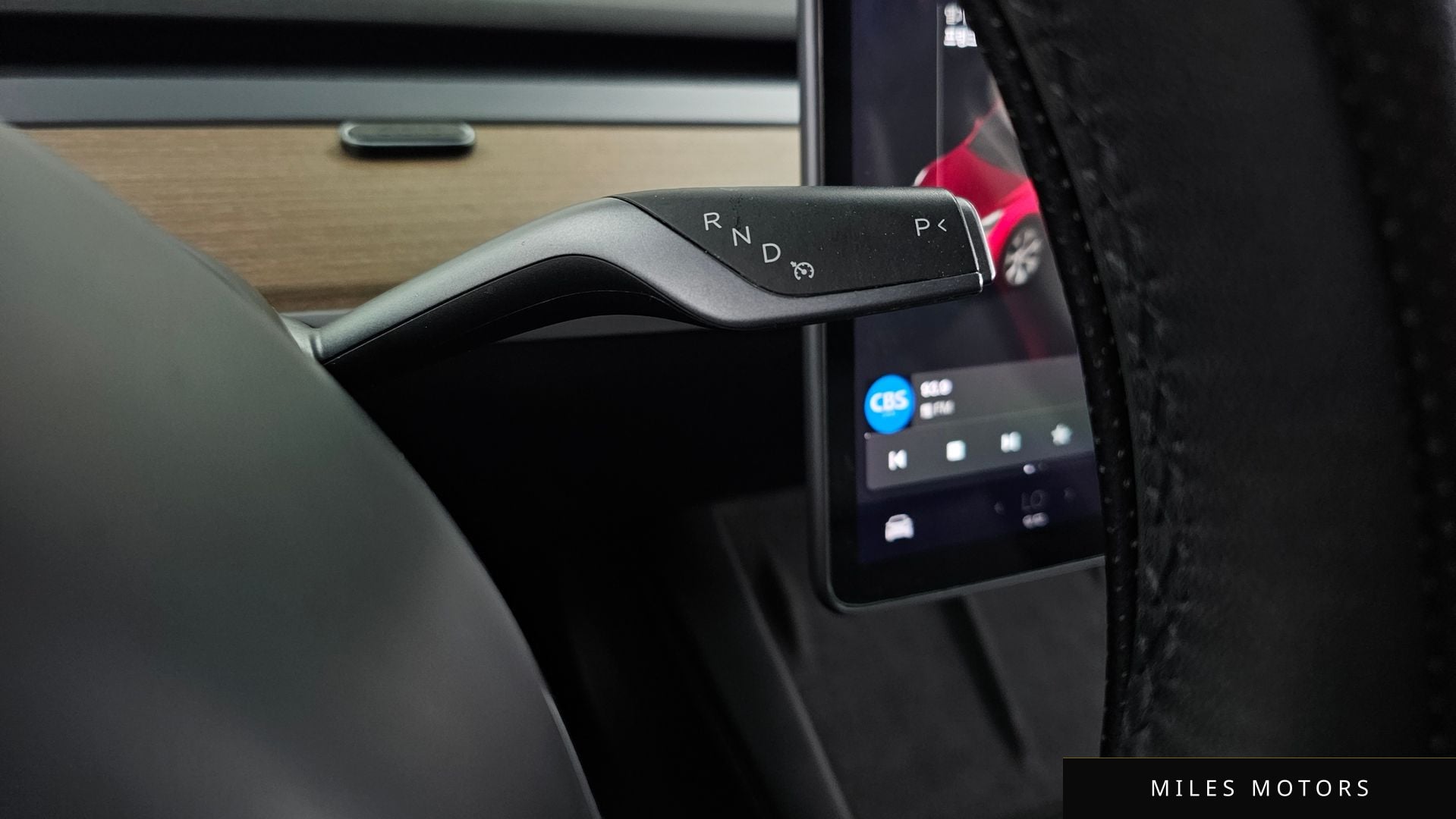 Tesla Model Y 2021 — миниатюра 12