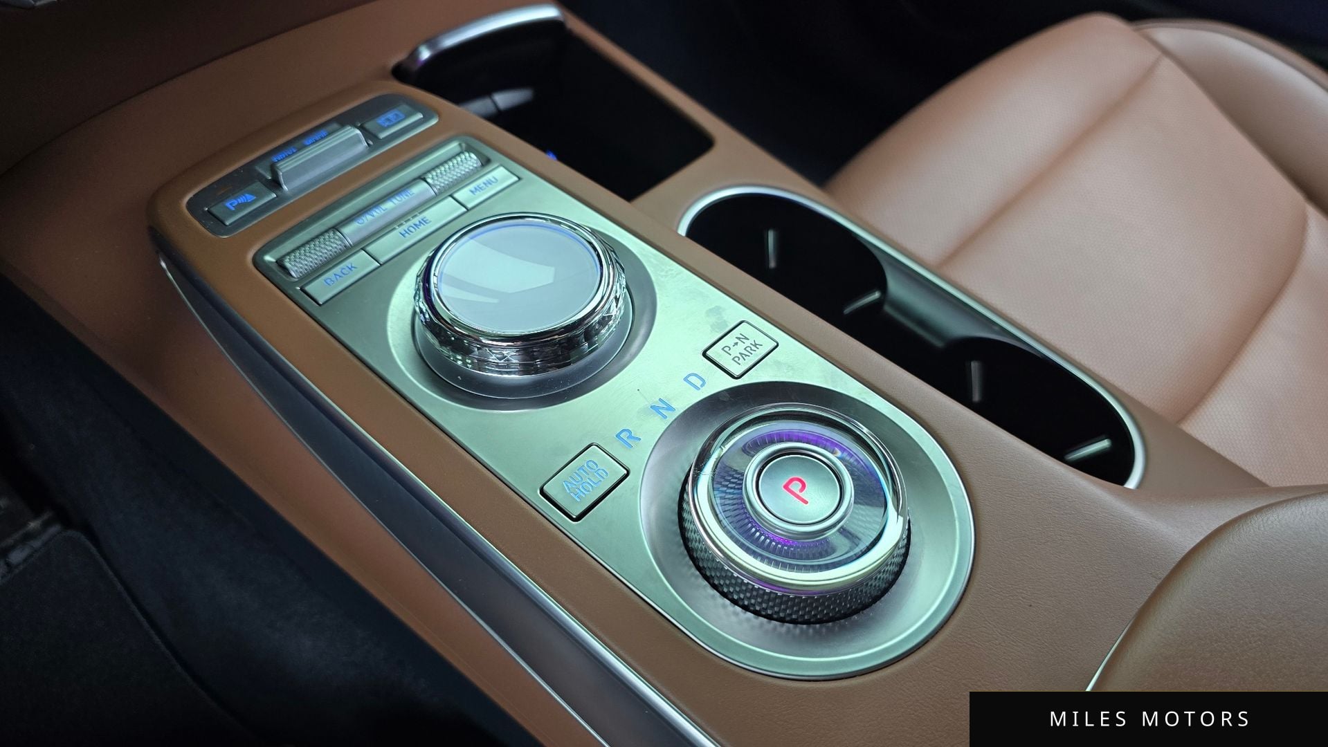 Genesis GV70 2021 — миниатюра 12