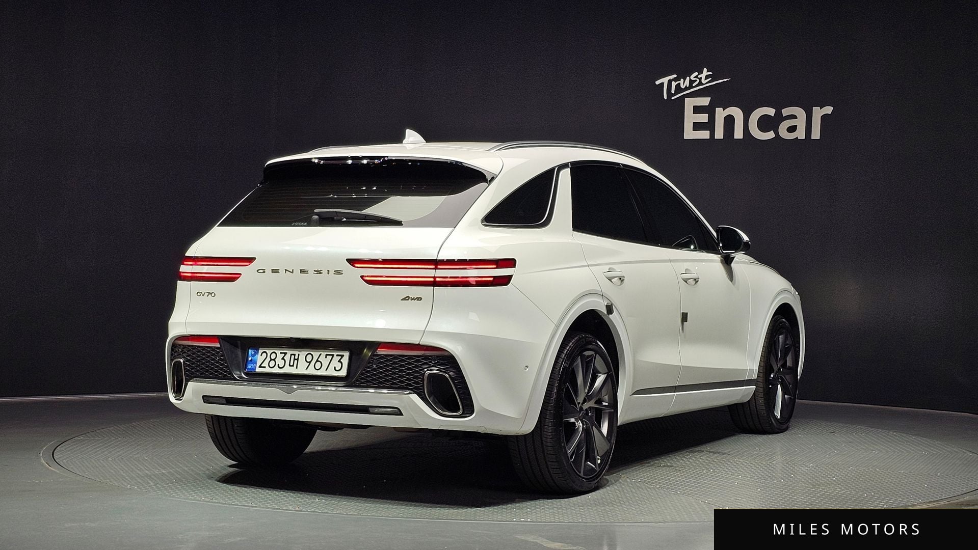 Genesis GV70 2024 — миниатюра 2