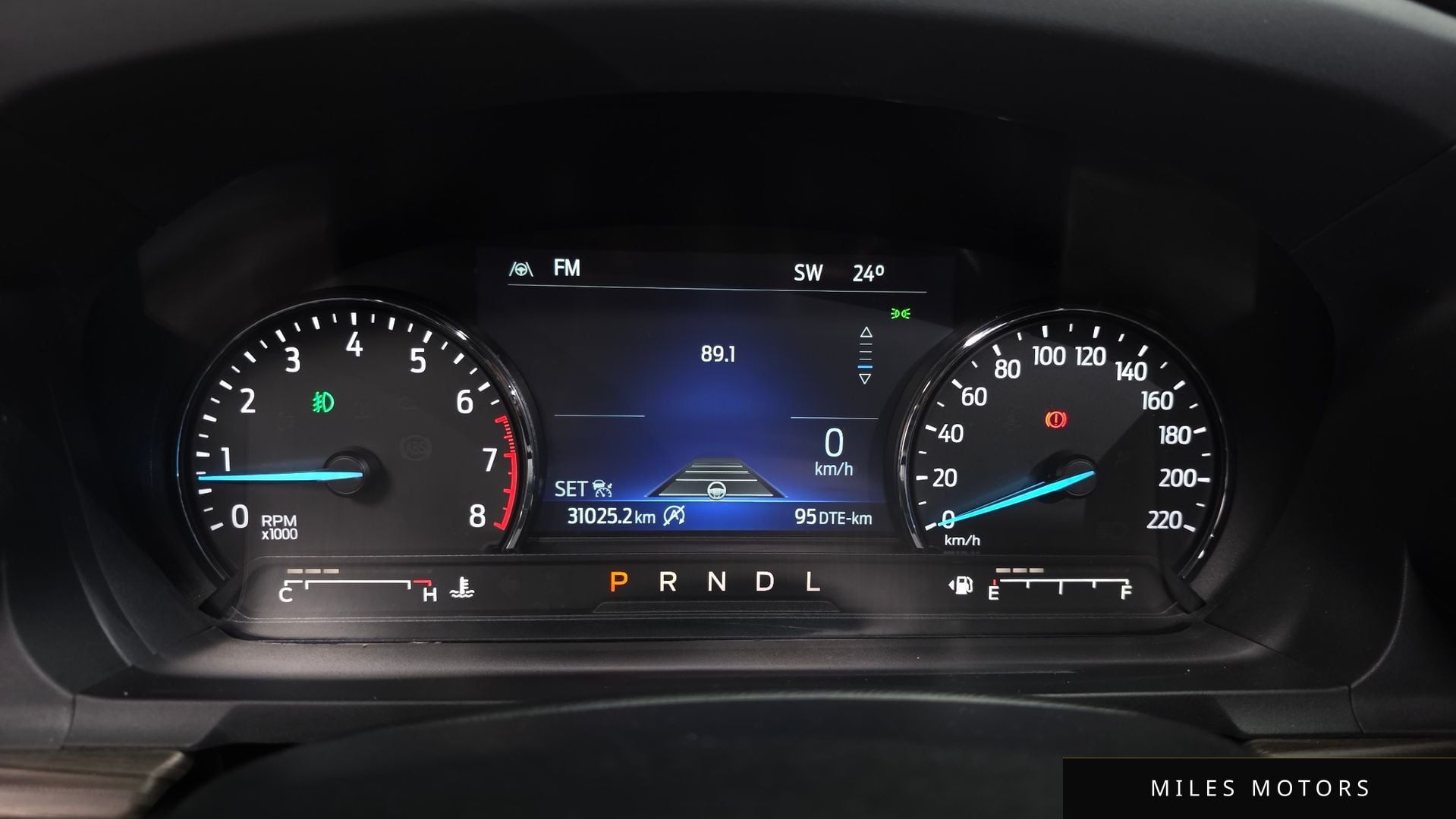 Ford Explorer 2021 — миниатюра 10
