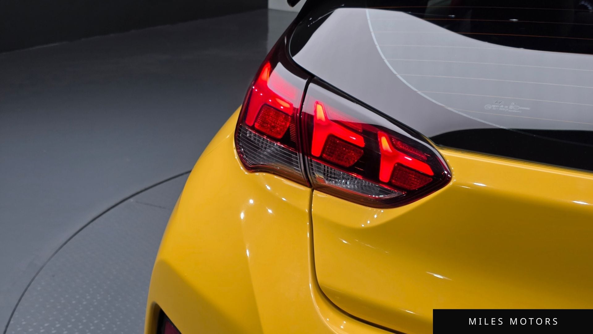 Hyundai Veloster 2018 — миниатюра 9