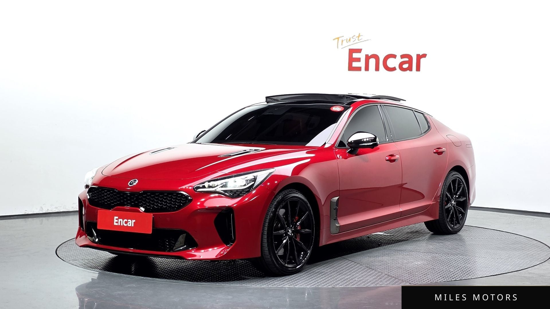 Kia Stinger 2021 — фото 1 из 12