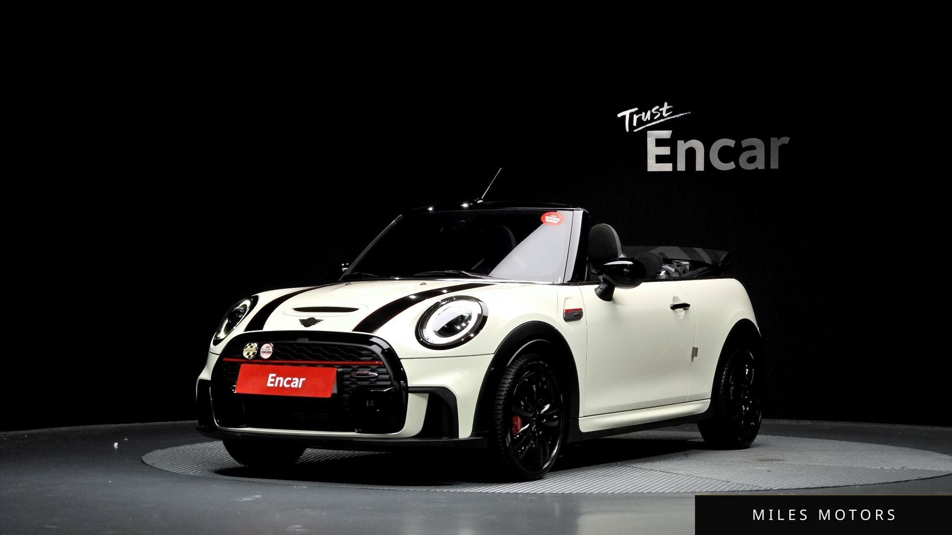 MINI Cooper Convertible 2023 — фото 1 из 12