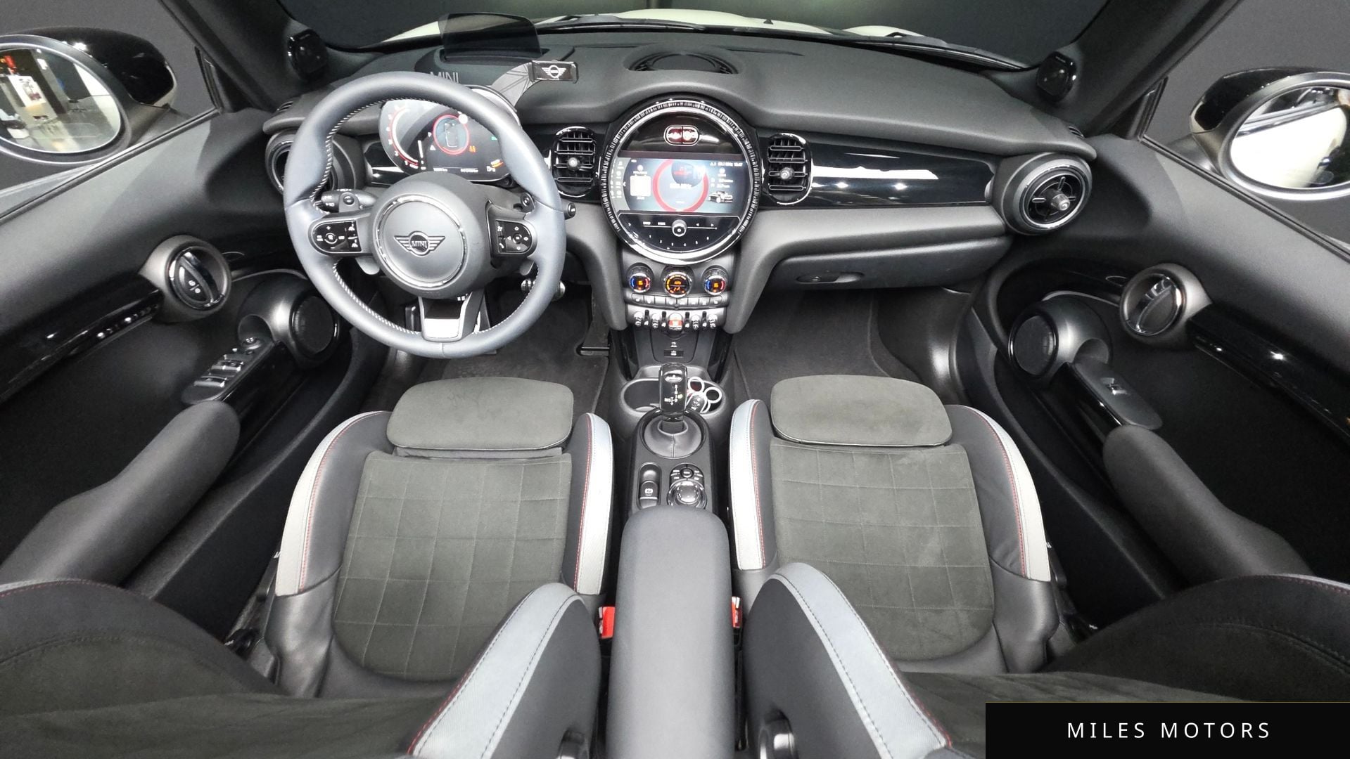 MINI Cooper Convertible 2023 — миниатюра 10