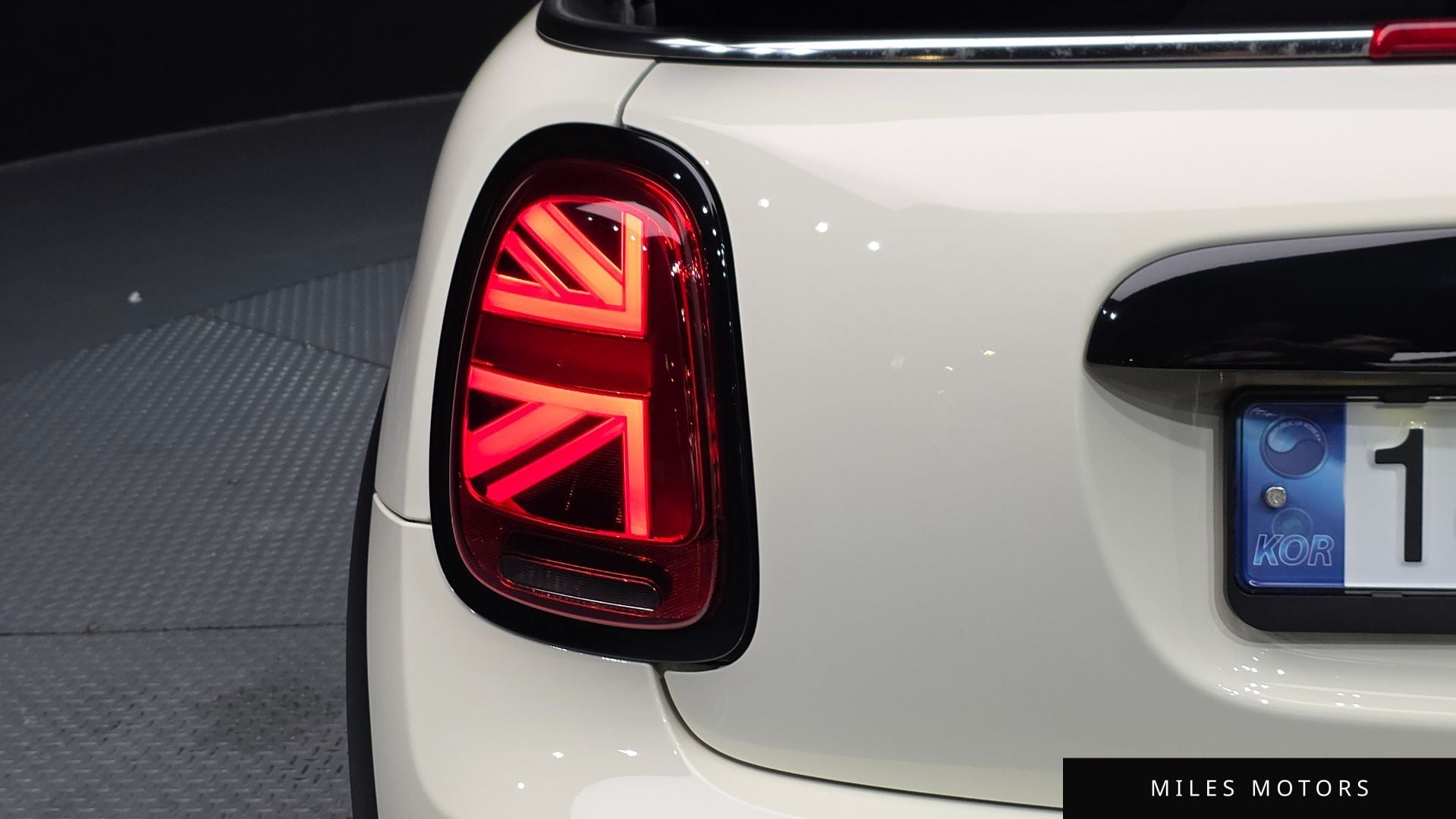 MINI Cooper Convertible 2023 — миниатюра 9