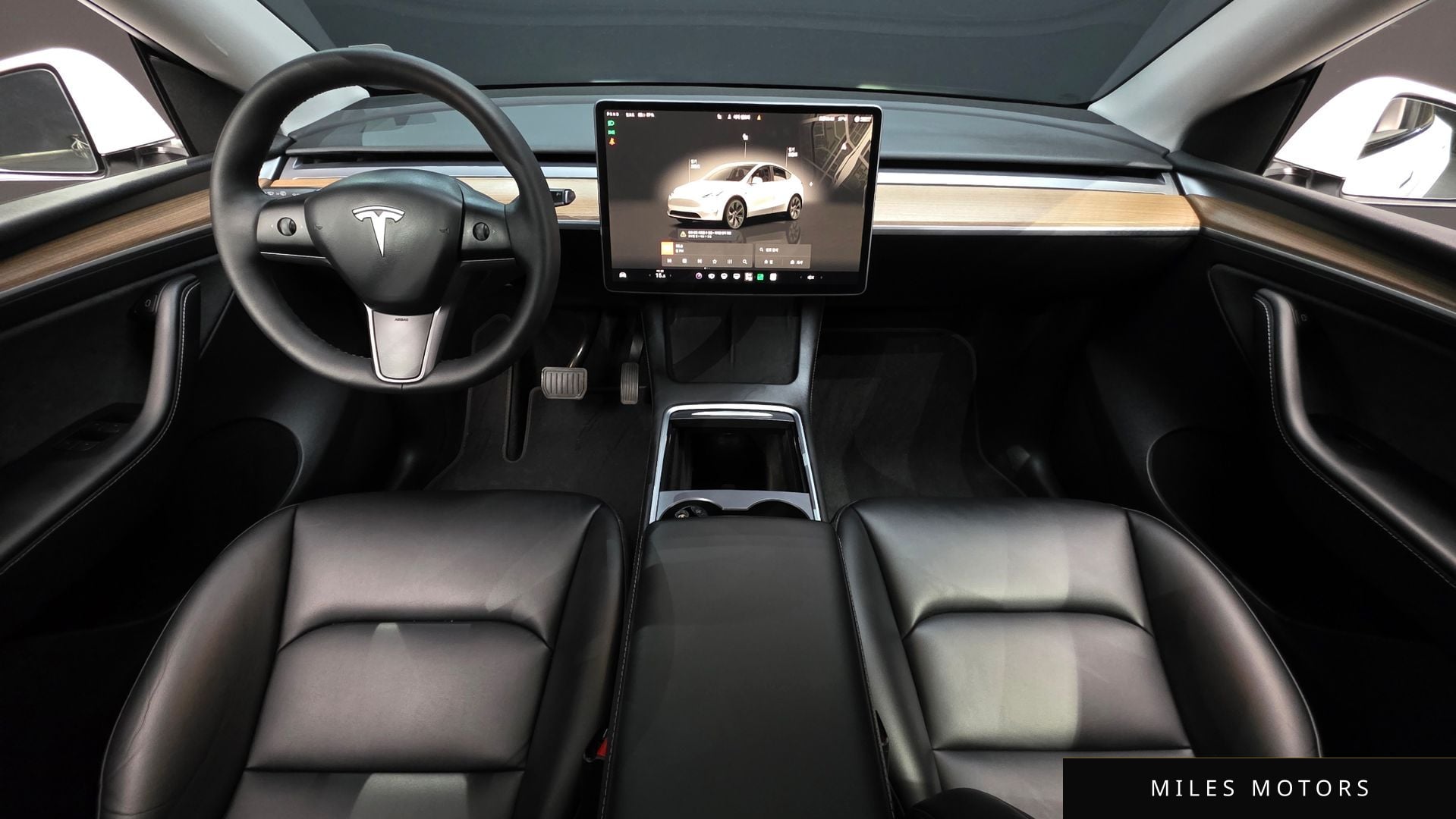 Tesla Model Y 2024 — миниатюра 7