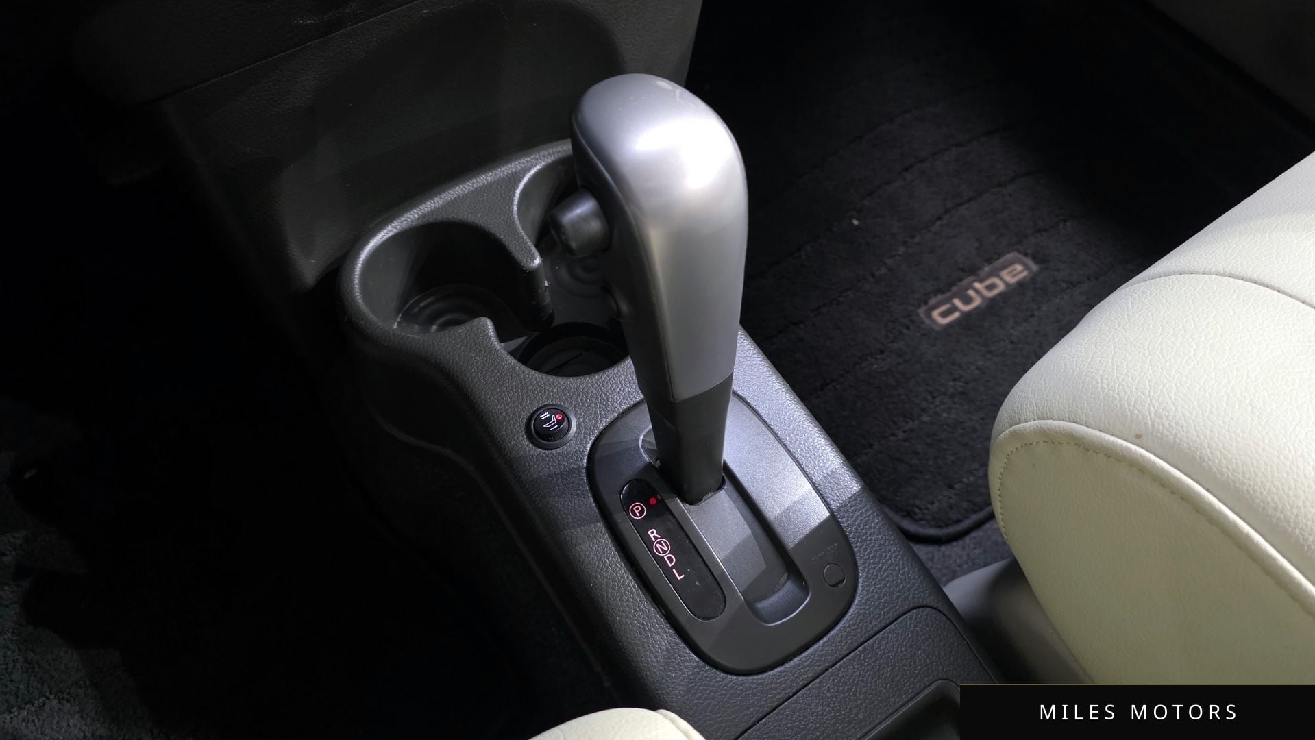 Nissan Cube 2013 — миниатюра 9