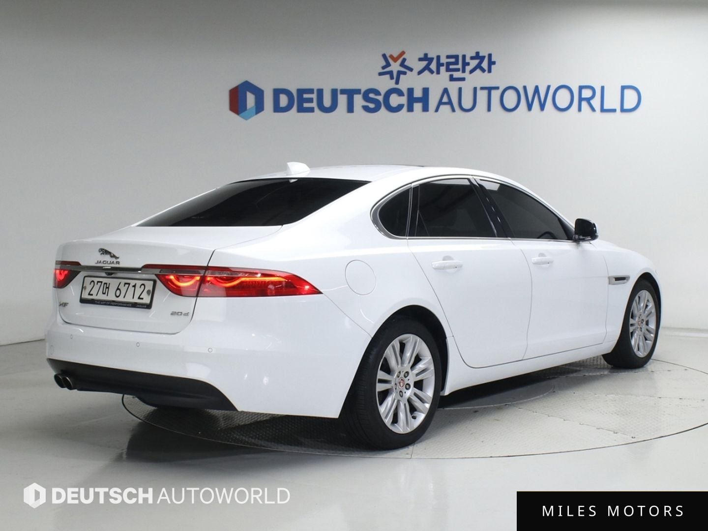Jaguar XF (X260) 2018 — миниатюра 2