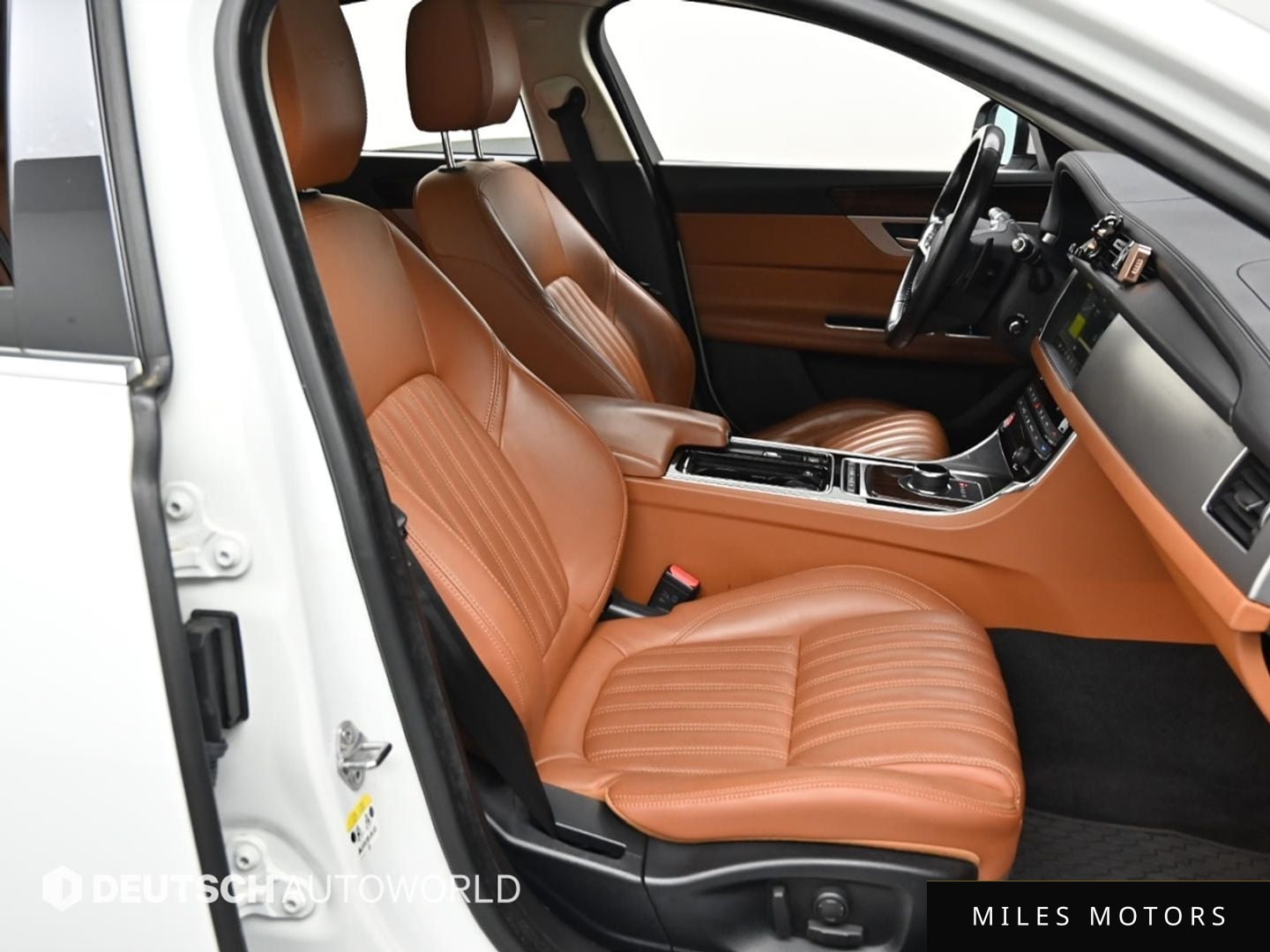 Jaguar XF (X260) 2018 — миниатюра 10