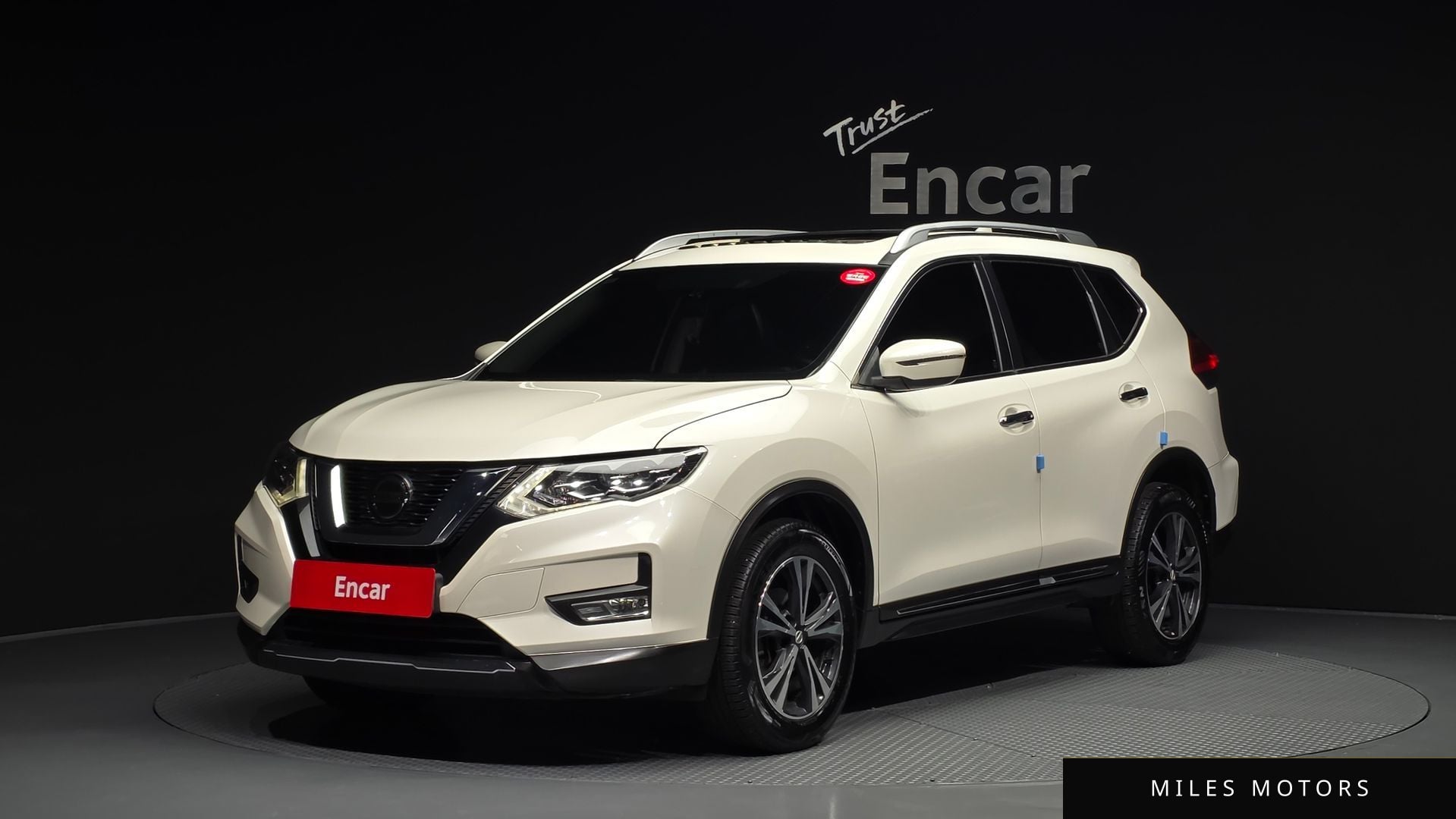 Nissan X-Trail 2018 — фото 1 из 12