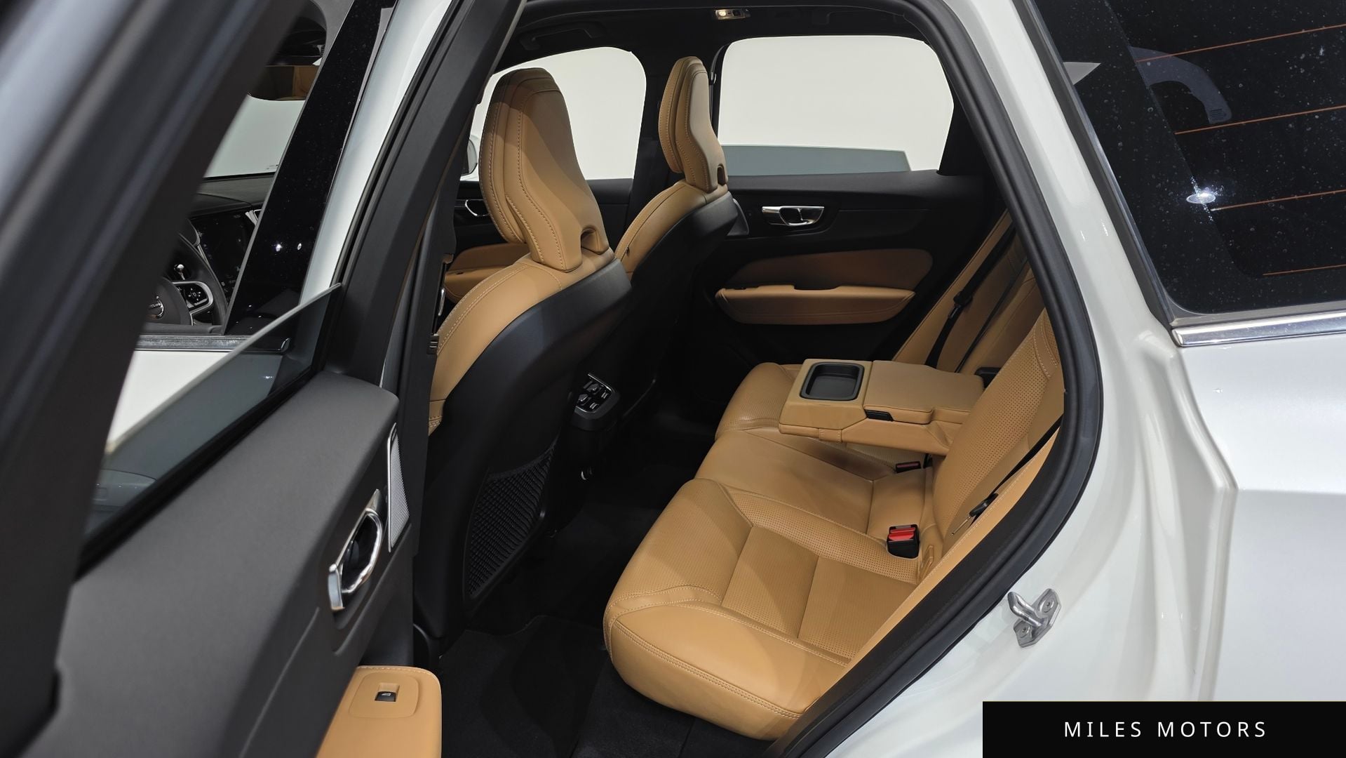 Volvo XC60 2019 — миниатюра 12
