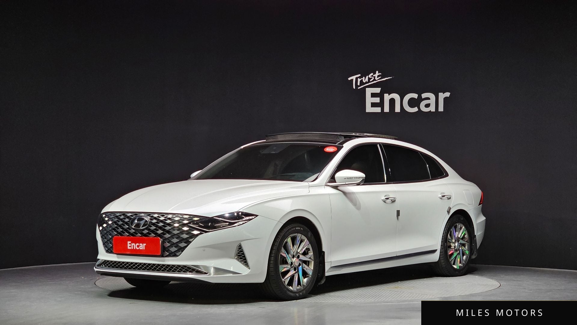 Hyundai Grandeur 2021 — фото 1 из 12