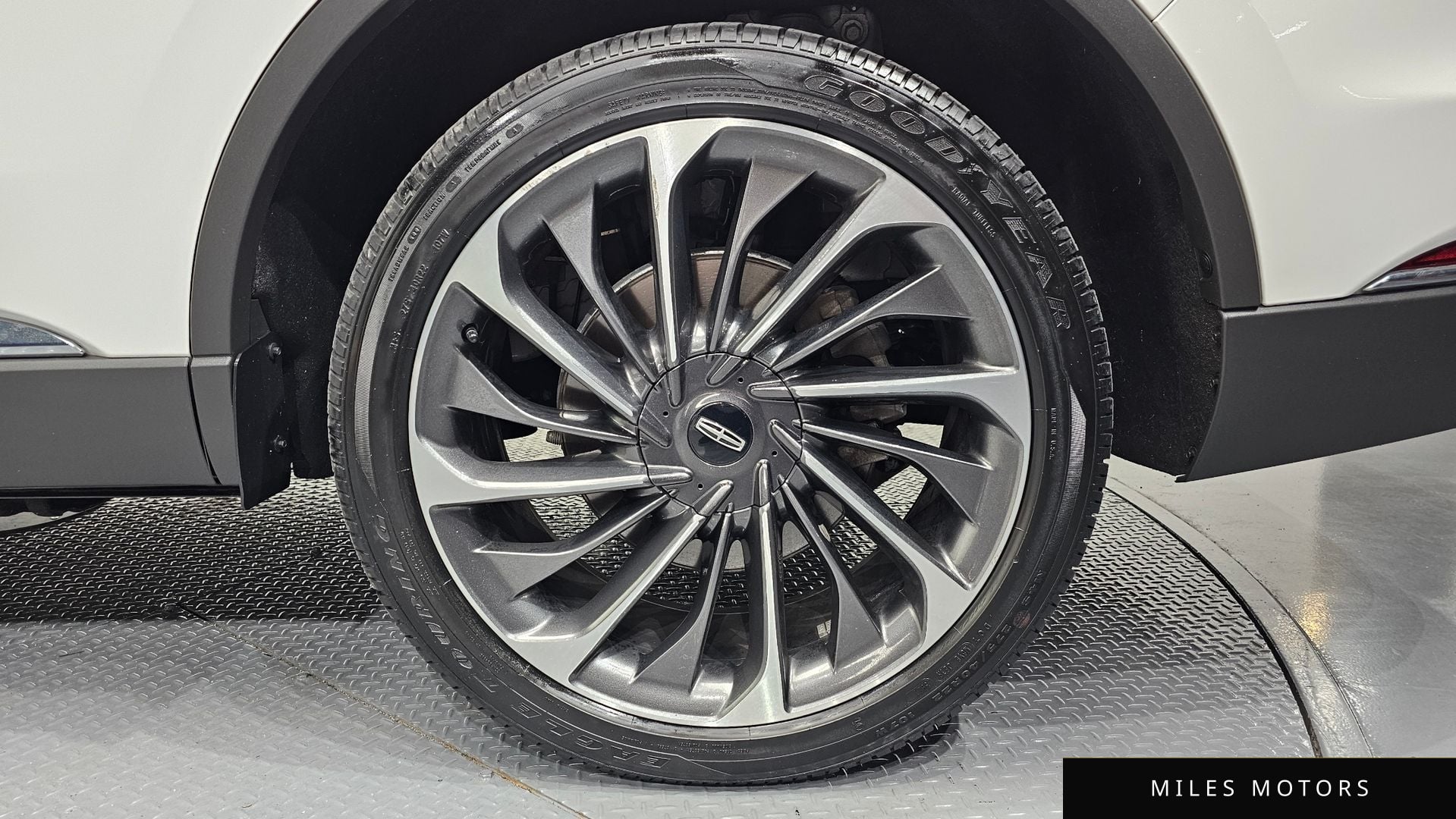 Lincoln Aviator 2022 — миниатюра 7