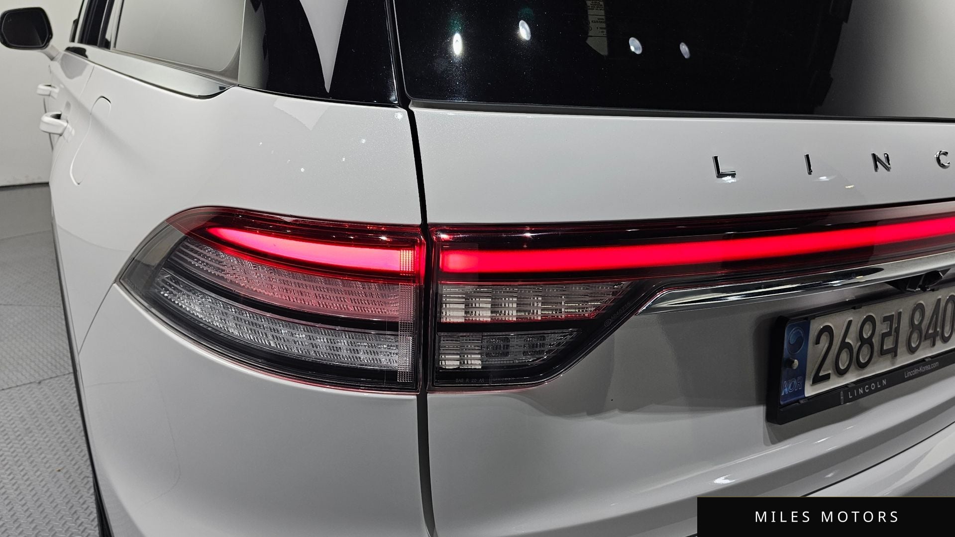 Lincoln Aviator 2022 — миниатюра 9