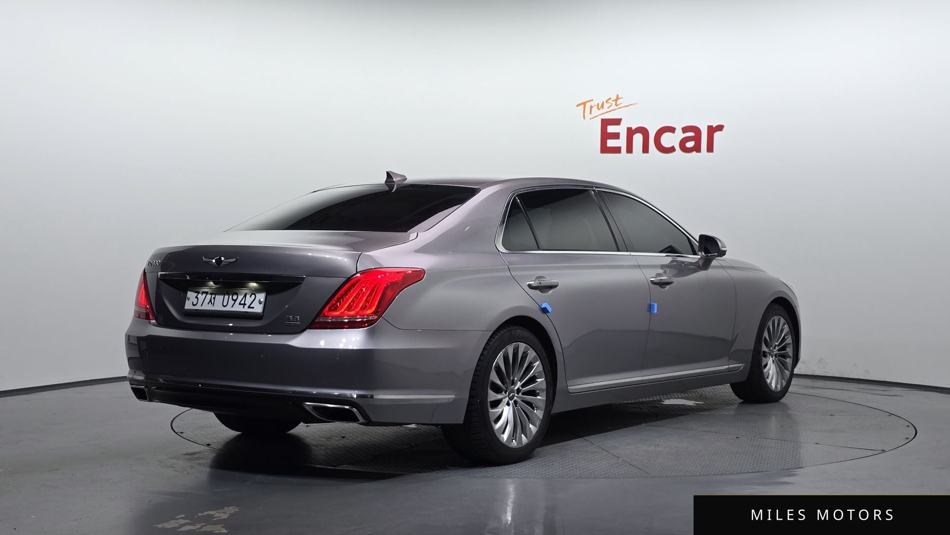 Genesis EQ900 2016 — миниатюра 2