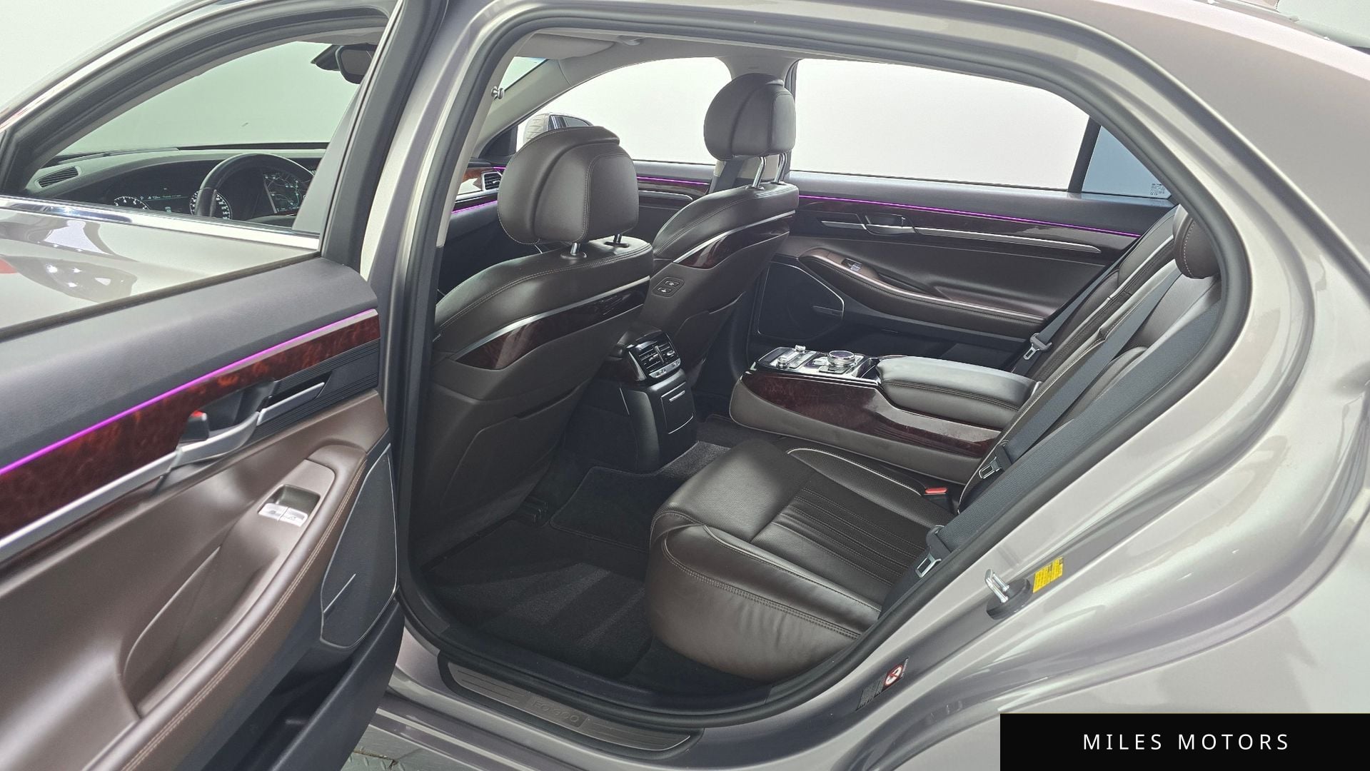 Genesis EQ900 2016 — миниатюра 12