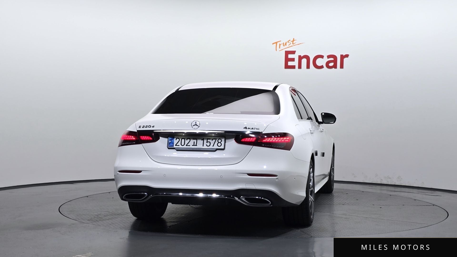 Mercedes-Benz E-Class W213 2023 — миниатюра 4