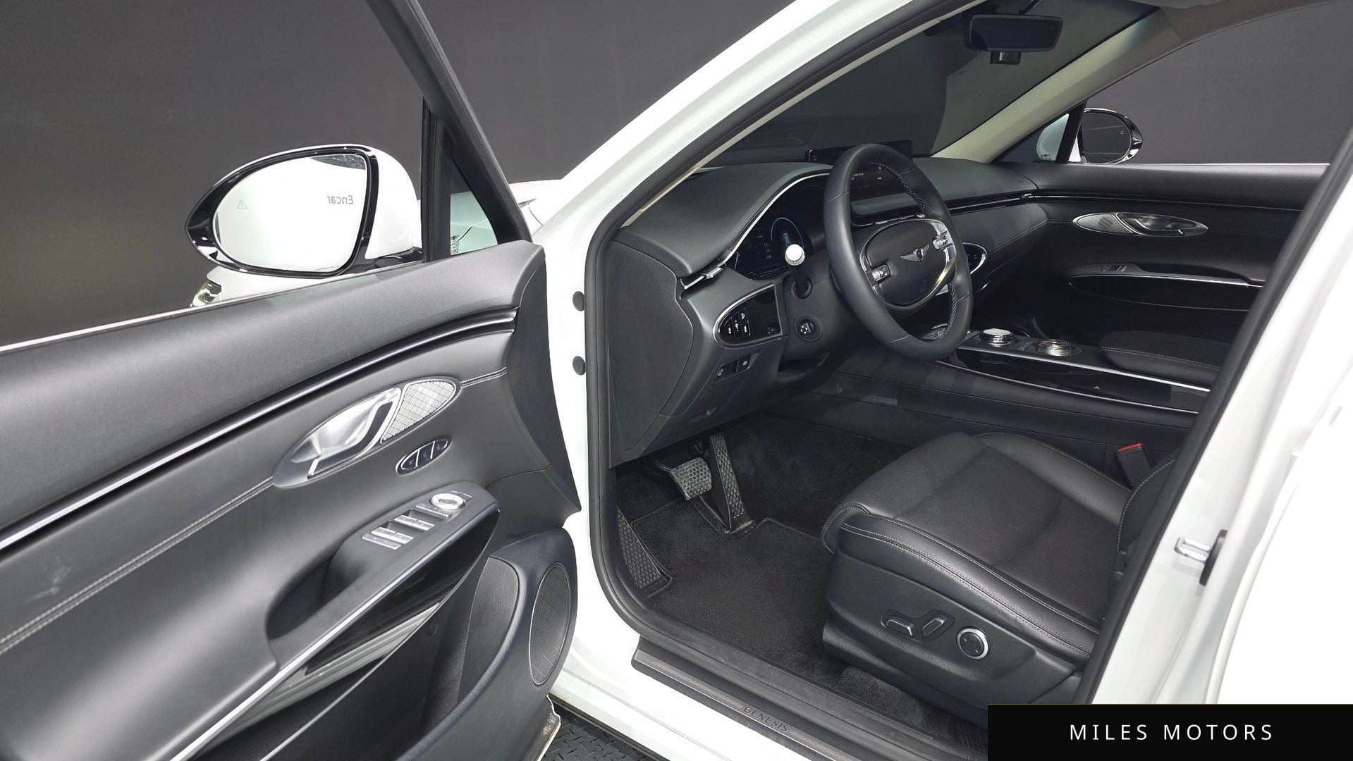 Genesis GV70 2023 — миниатюра 12