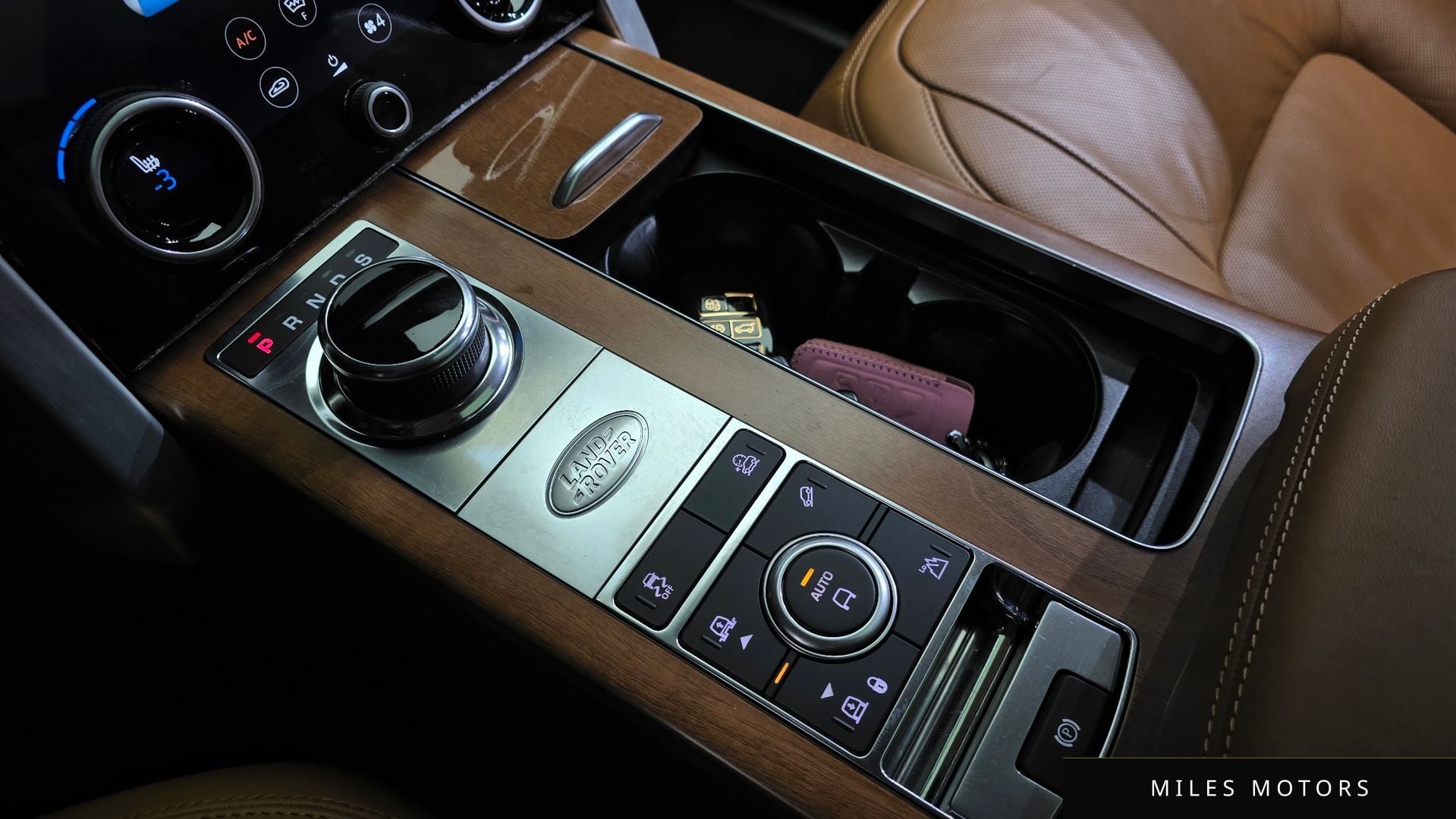 Land Rover Range Rover 2018 — миниатюра 12