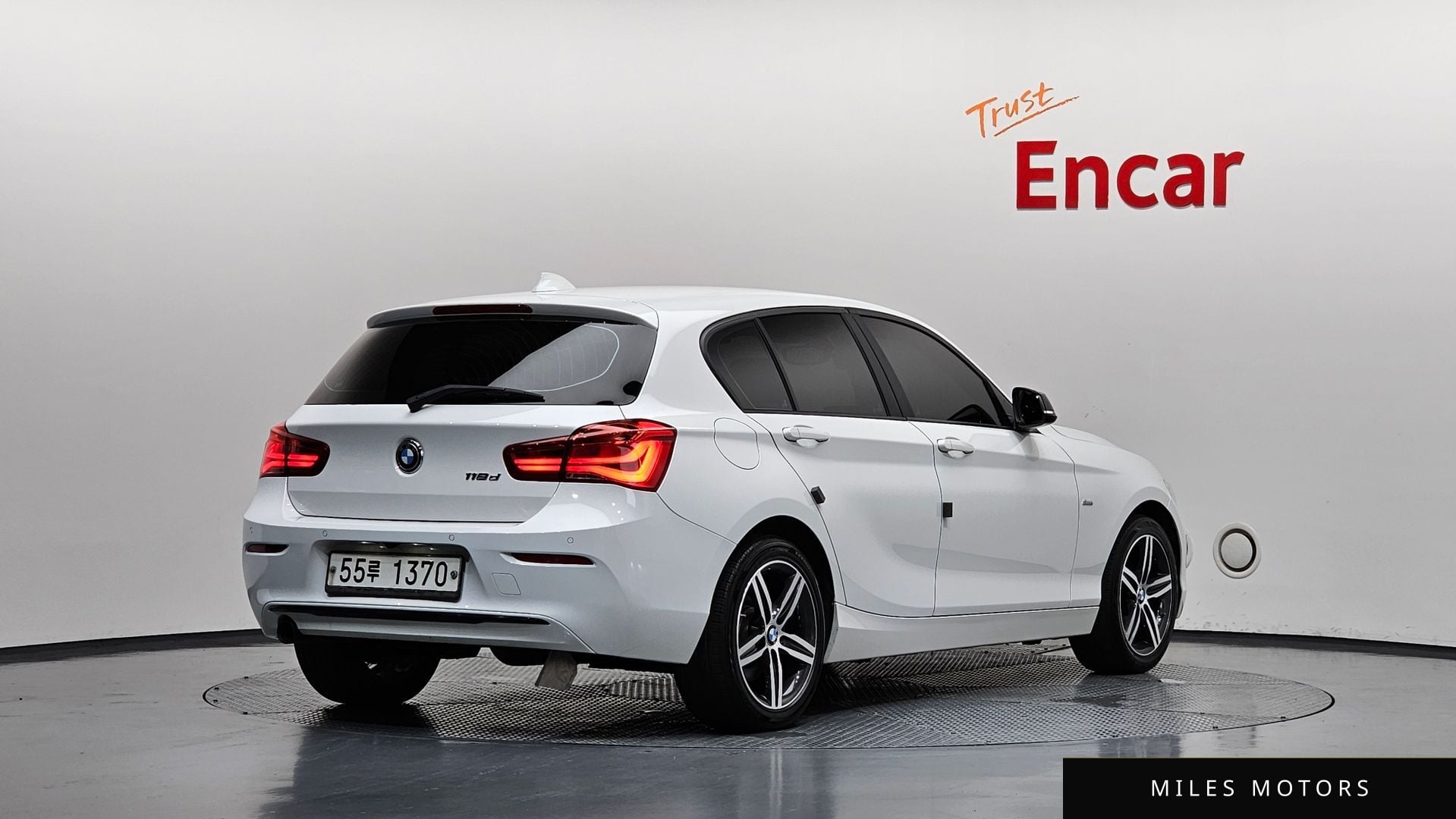 BMW 1 Series (F20) 2017 — фото 1 из 12